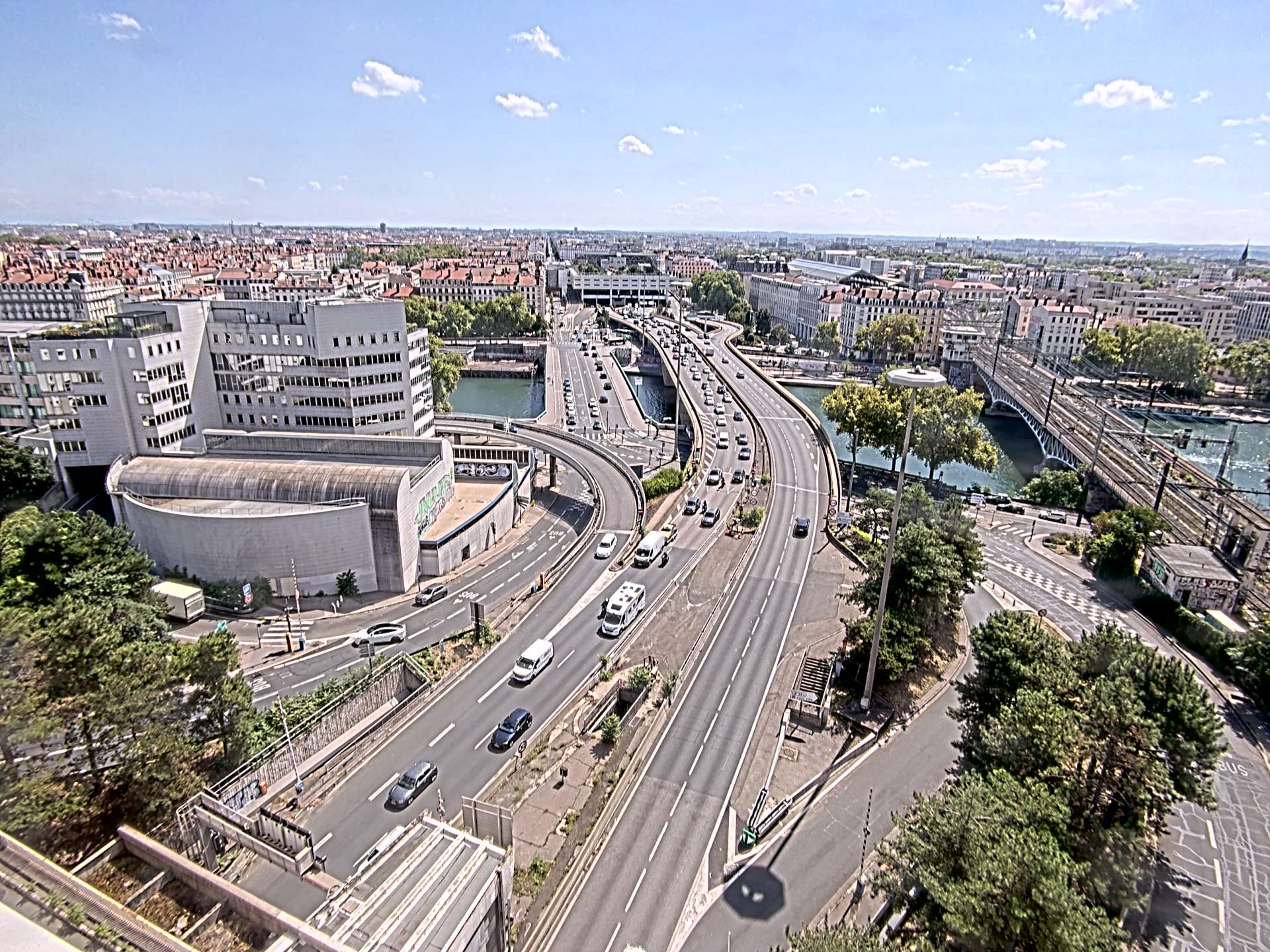 Caméra autoroute à Lyon Perrache à l'entrée Sud du Tunnel sous Fourvière, en direction de Marseille