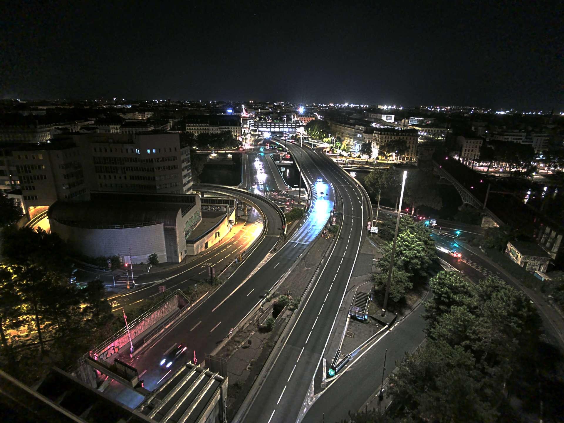 Caméra autoroute à Lyon Perrache à l'entrée Sud du Tunnel sous Fourvière, en direction de Marseille