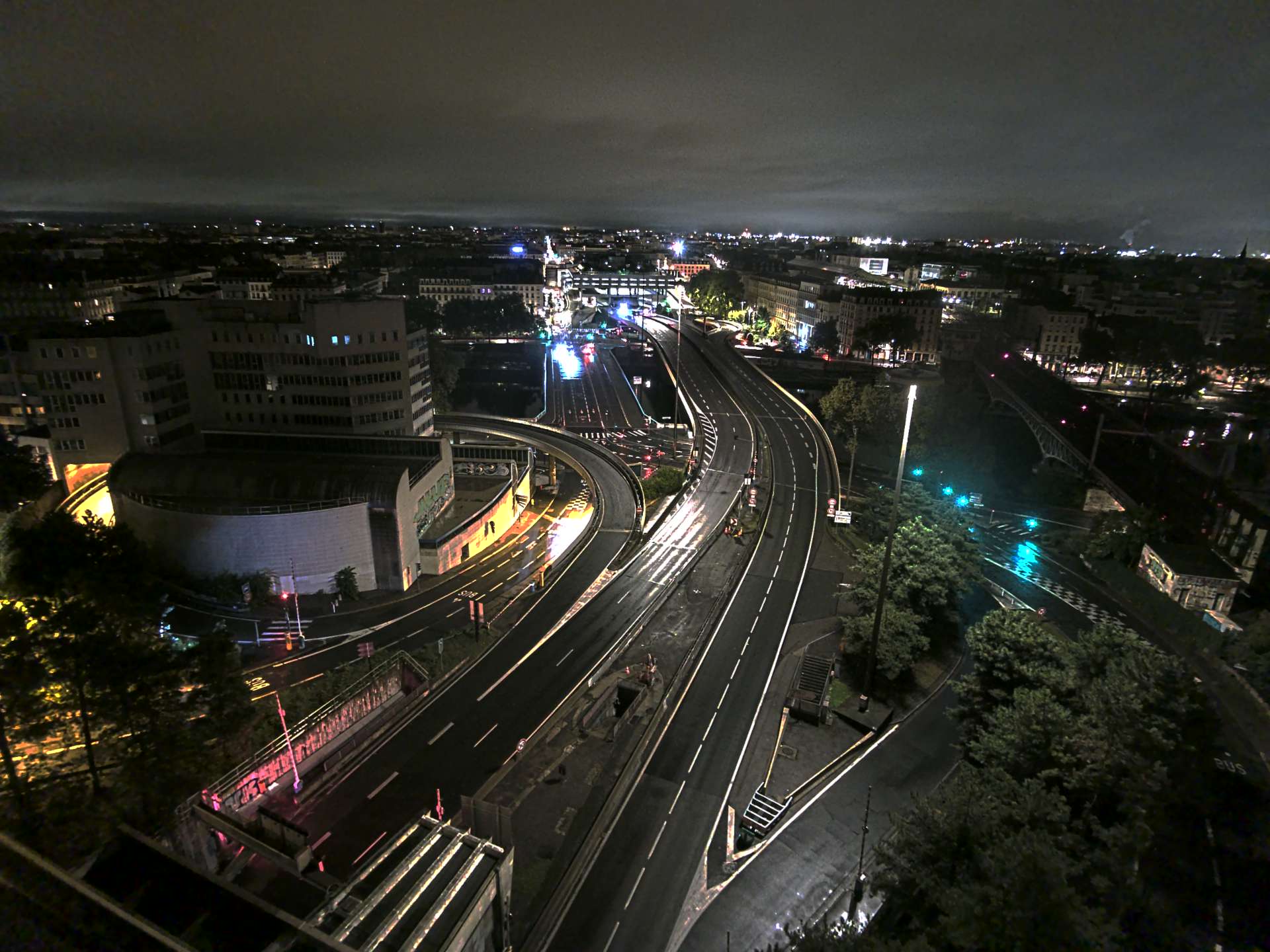 Caméra autoroute à Lyon Perrache à l'entrée Sud du Tunnel sous Fourvière, en direction de Marseille