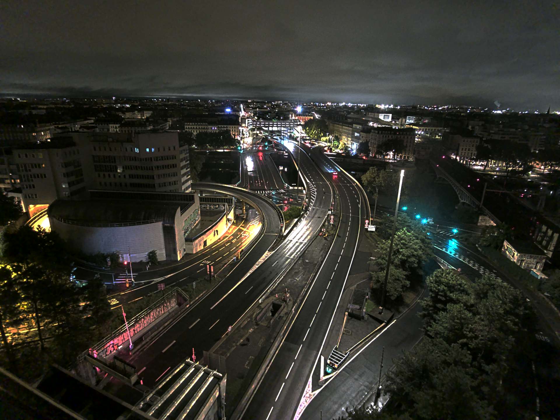 Caméra autoroute à Lyon Perrache à l'entrée Sud du Tunnel sous Fourvière, en direction de Marseille