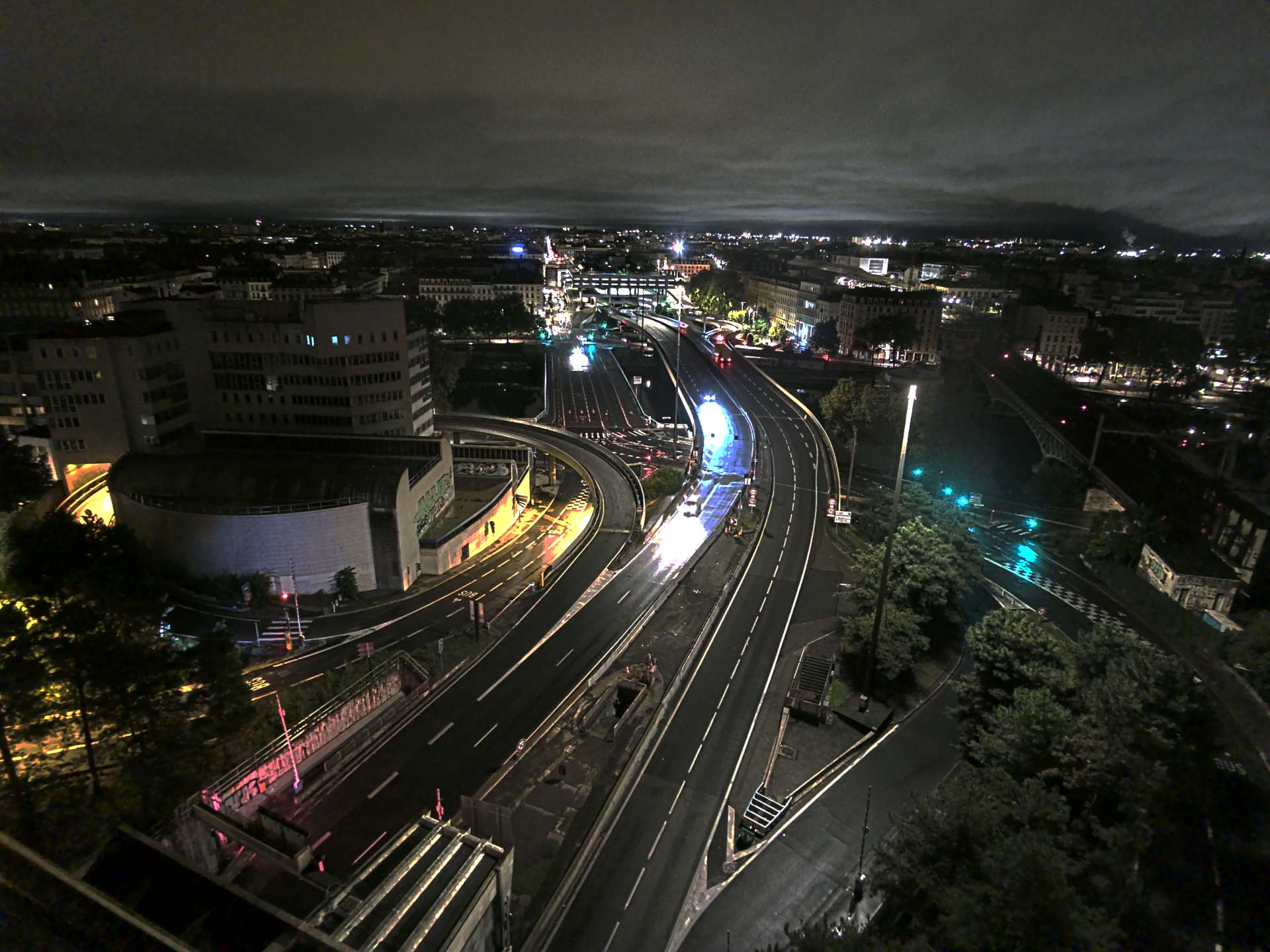 Caméra autoroute à Lyon Perrache à l'entrée Sud du Tunnel sous Fourvière, en direction de Marseille