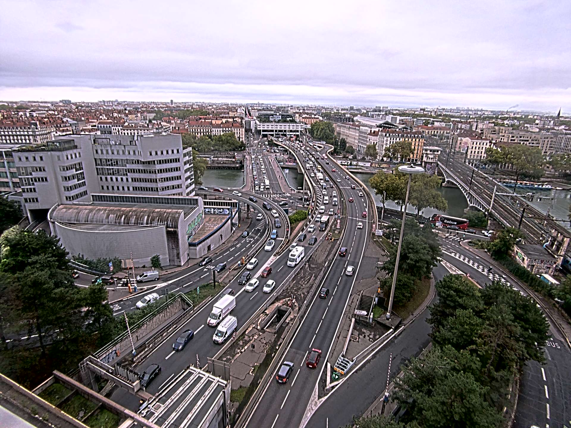 Caméra autoroute à Lyon Perrache à l'entrée Sud du Tunnel sous Fourvière, en direction de Marseille