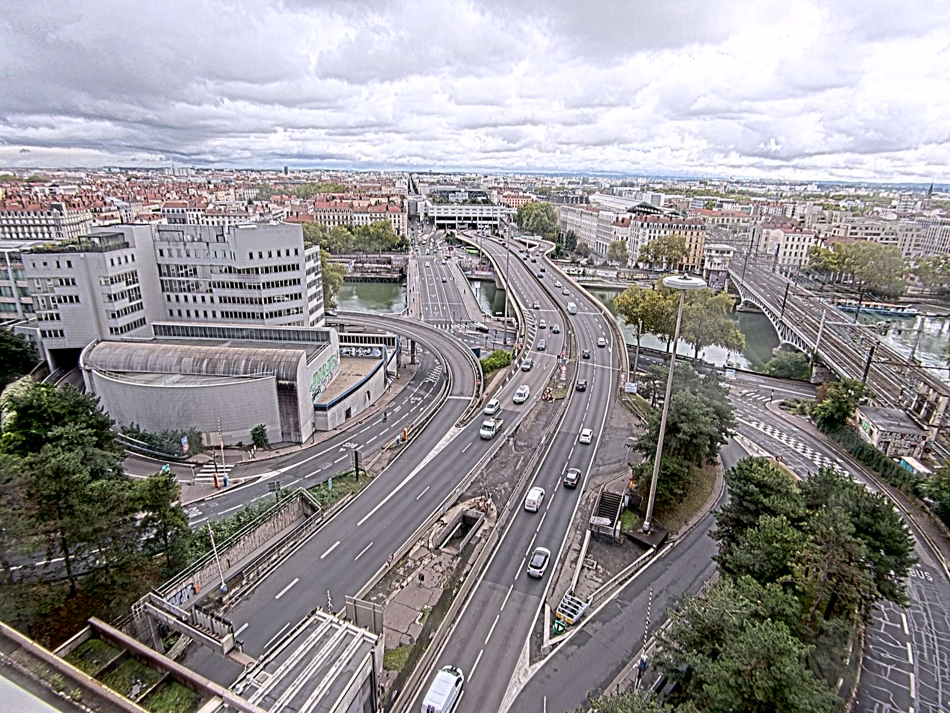 Caméra autoroute à Lyon Perrache à l'entrée Sud du Tunnel sous Fourvière, en direction de Marseille