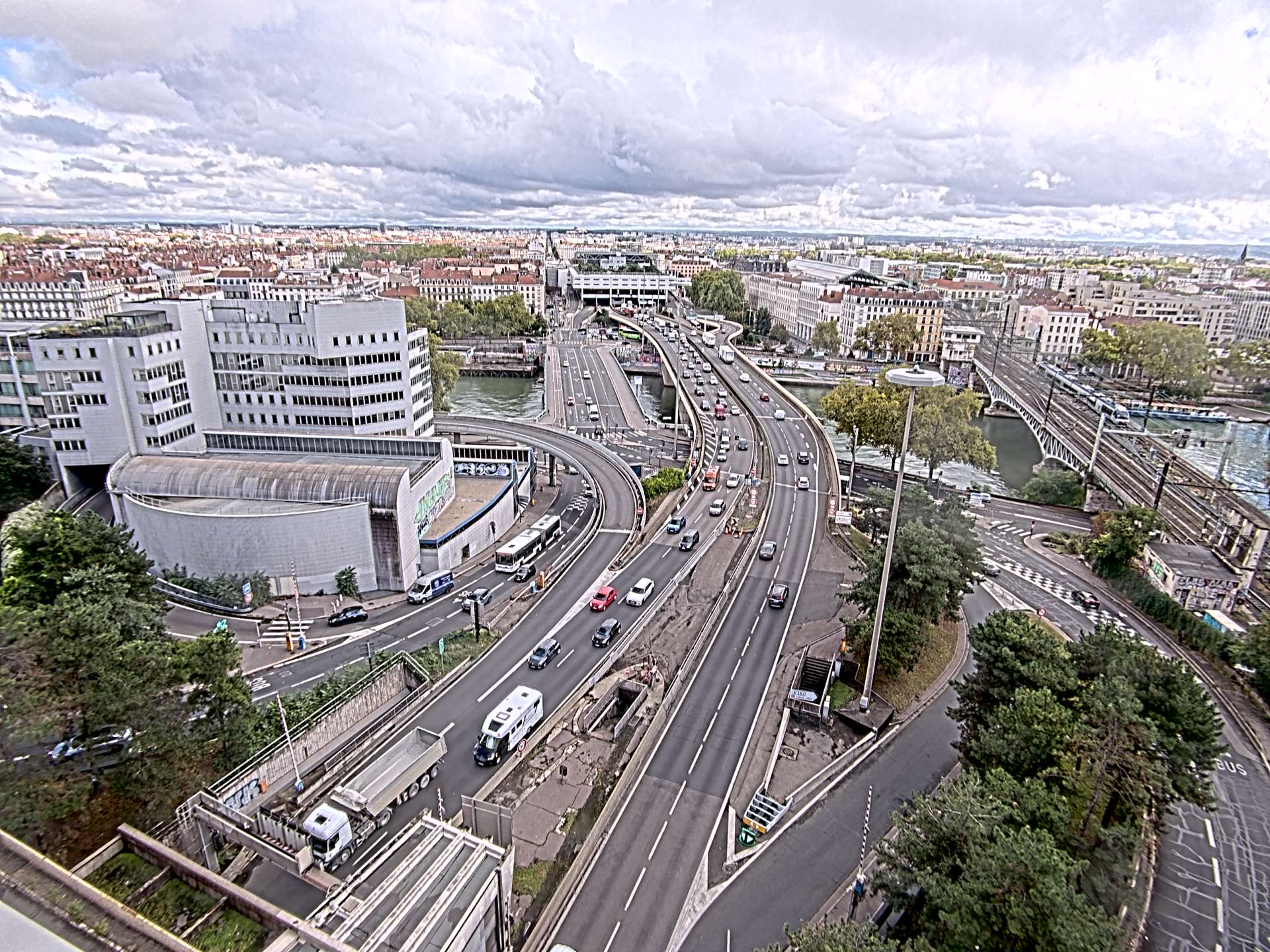 Caméra autoroute à Lyon Perrache à l'entrée Sud du Tunnel sous Fourvière, en direction de Marseille