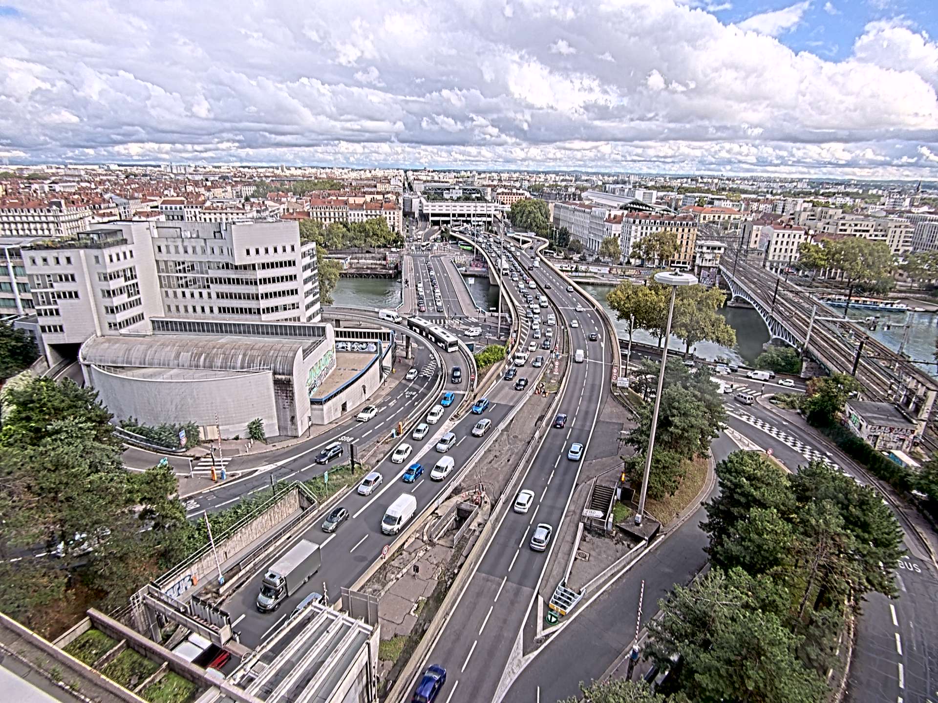 Caméra autoroute à Lyon Perrache à l'entrée Sud du Tunnel sous Fourvière, en direction de Marseille