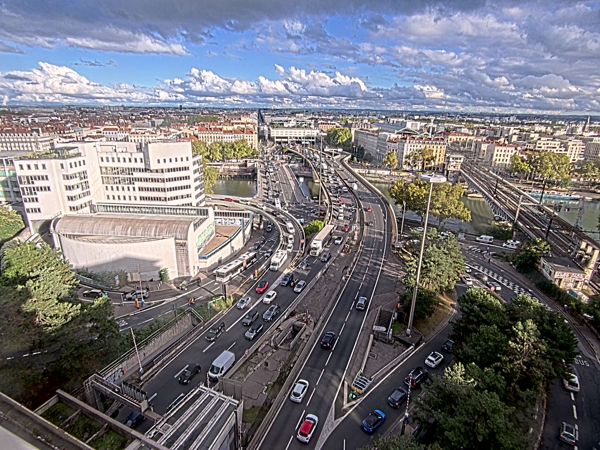 Caméra autoroute à Lyon Perrache à l'entrée Sud du Tunnel sous Fourvière, en direction de Marseille
