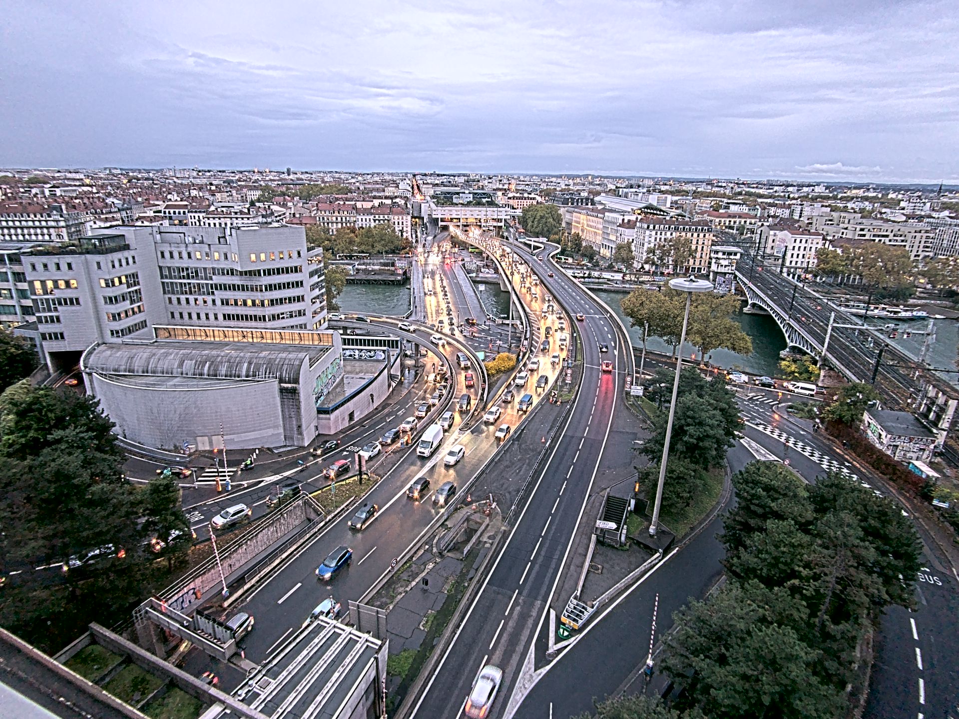 Caméra autoroute à Lyon Perrache à l'entrée Sud du Tunnel sous Fourvière, en direction de Marseille