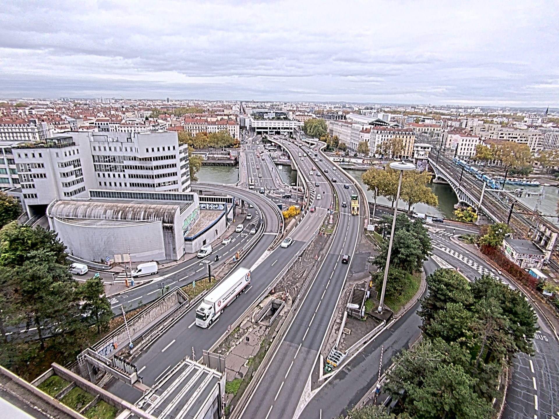 Caméra autoroute à Lyon Perrache à l'entrée Sud du Tunnel sous Fourvière, en direction de Marseille