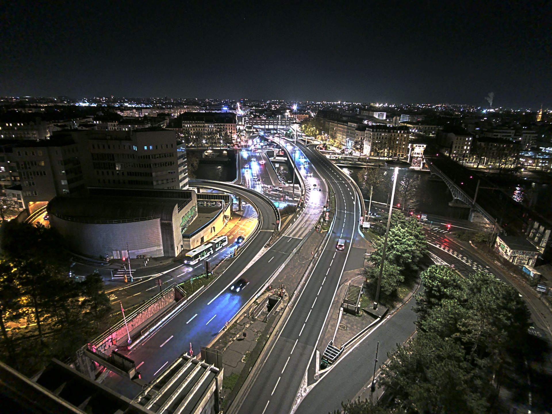 Caméra autoroute à Lyon Perrache à l'entrée Sud du Tunnel sous Fourvière, en direction de Marseille