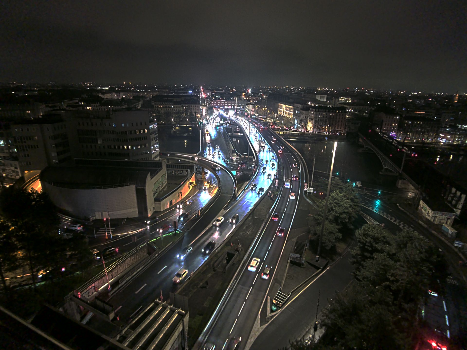 Caméra autoroute à Lyon Perrache à l'entrée Sud du Tunnel sous Fourvière, en direction de Marseille