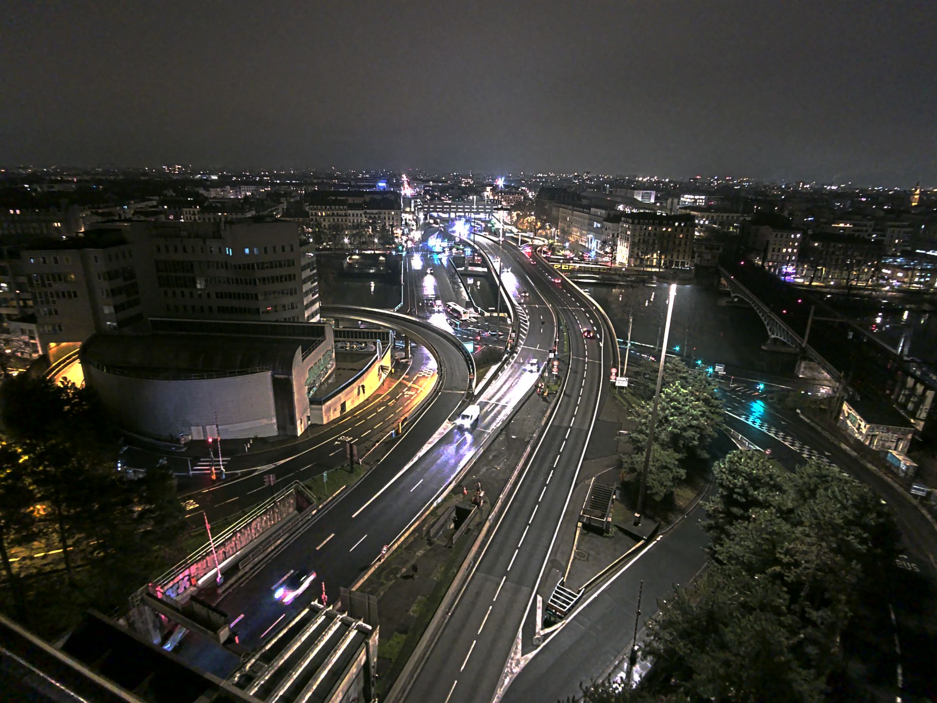Caméra autoroute à Lyon Perrache à l'entrée Sud du Tunnel sous Fourvière, en direction de Marseille