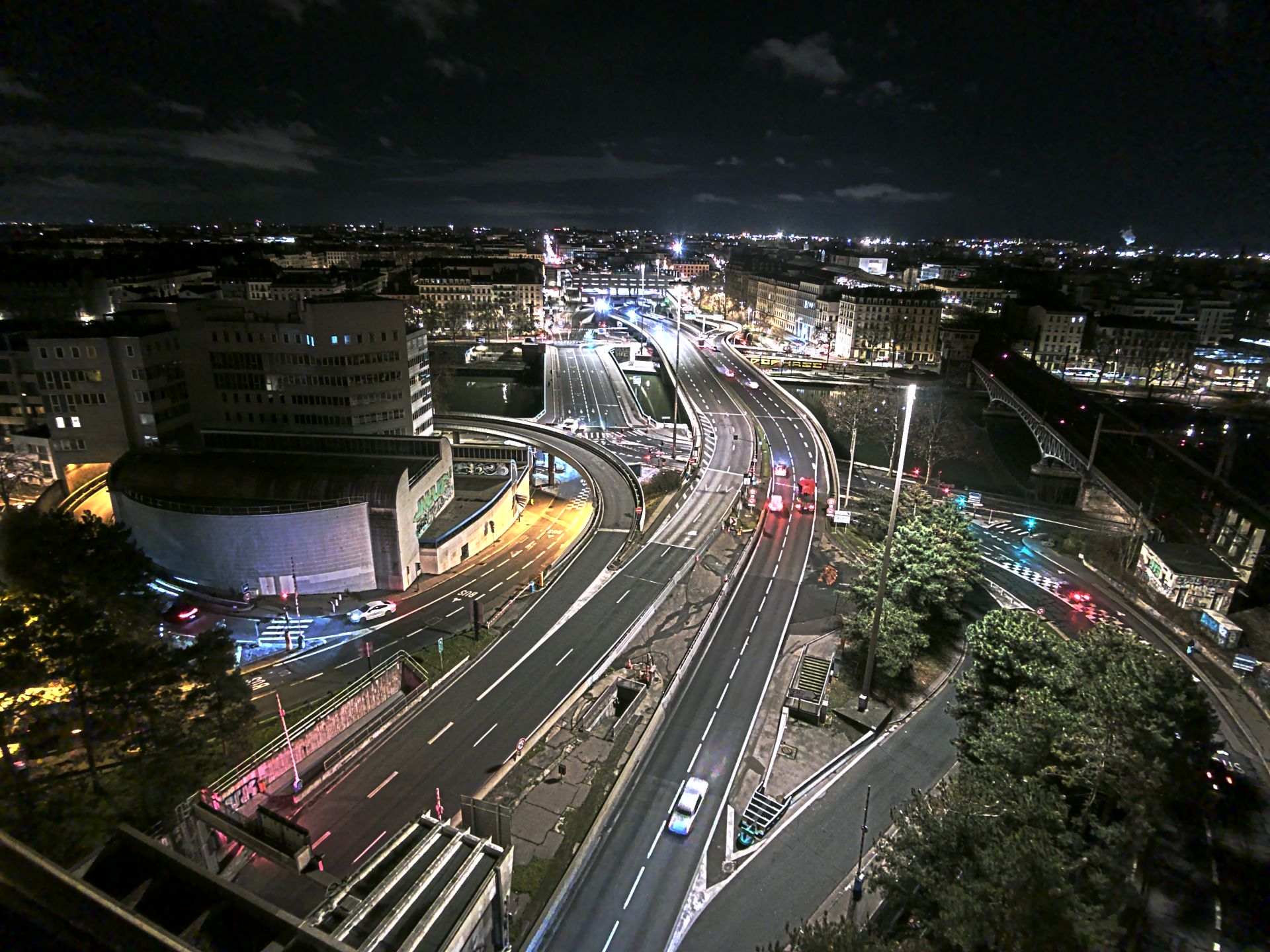 Caméra autoroute à Lyon Perrache à l'entrée Sud du Tunnel sous Fourvière, en direction de Marseille