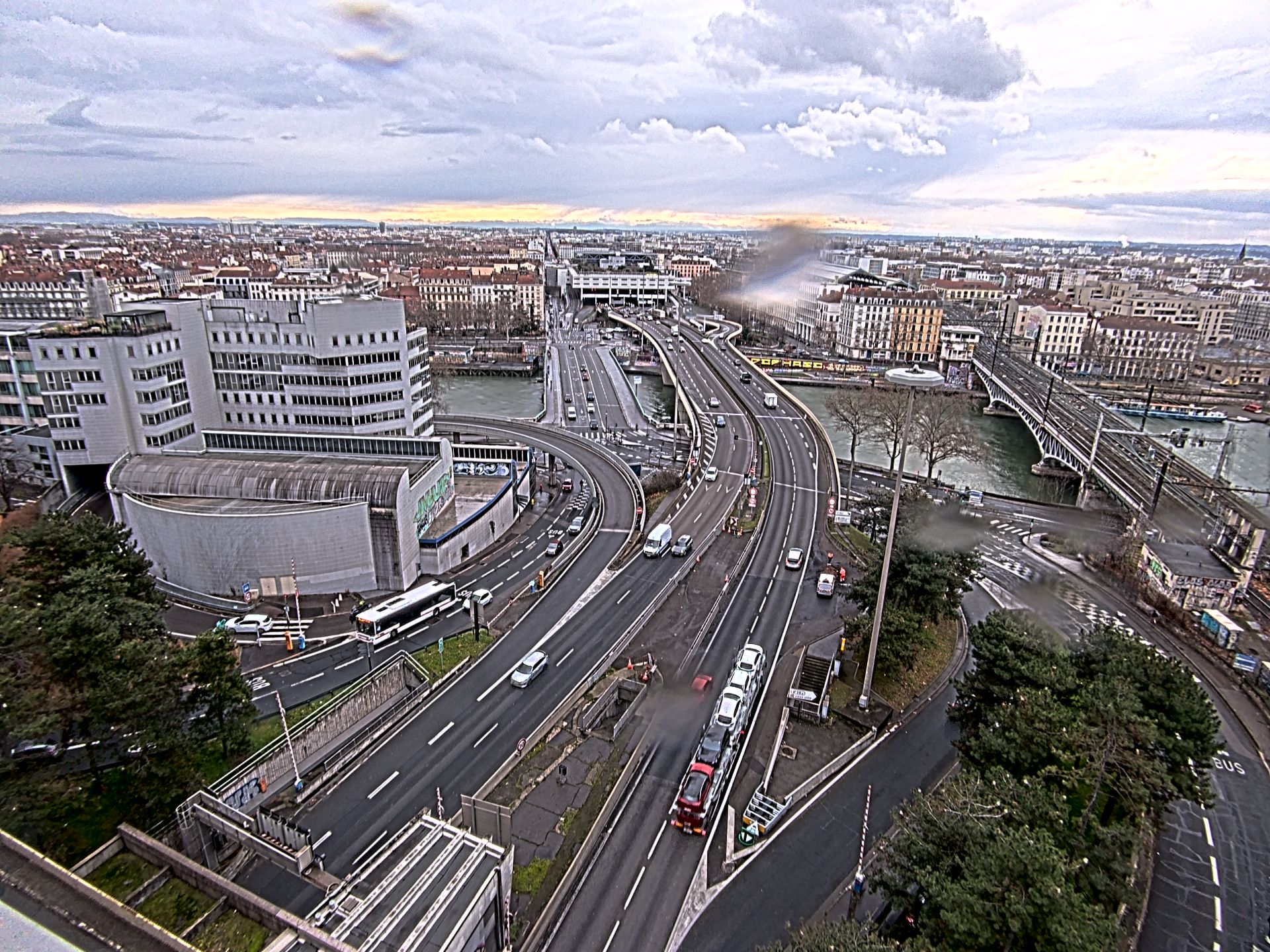 Caméra autoroute à Lyon Perrache à l'entrée Sud du Tunnel sous Fourvière, en direction de Marseille