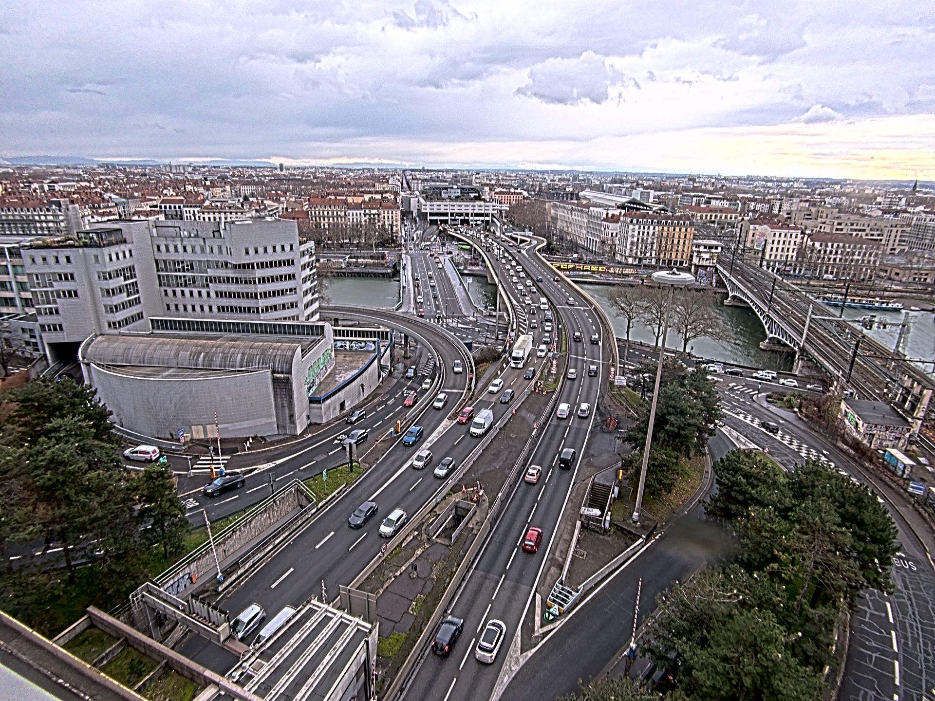 Caméra autoroute à Lyon Perrache à l'entrée Sud du Tunnel sous Fourvière, en direction de Marseille