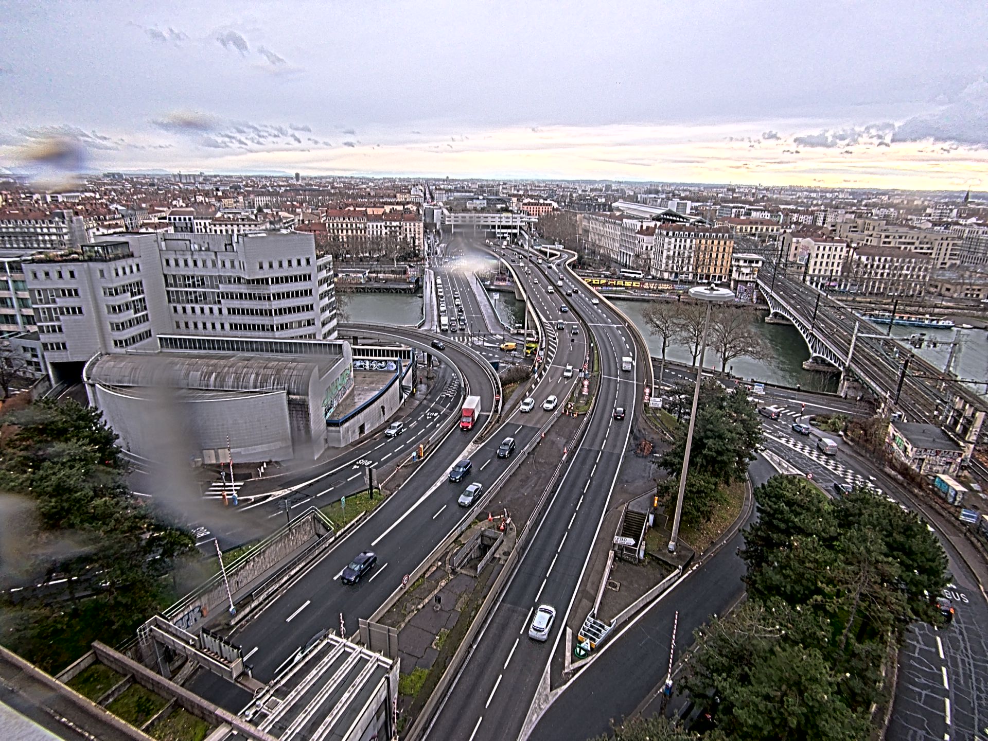 Caméra autoroute à Lyon Perrache à l'entrée Sud du Tunnel sous Fourvière, en direction de Marseille