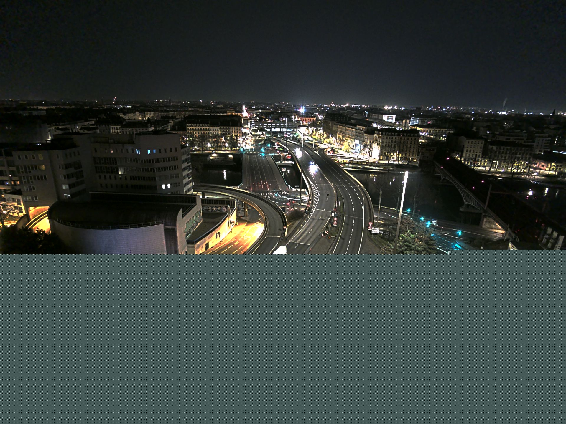 Caméra autoroute à Lyon Perrache à l'entrée Sud du Tunnel sous Fourvière, en direction de Marseille