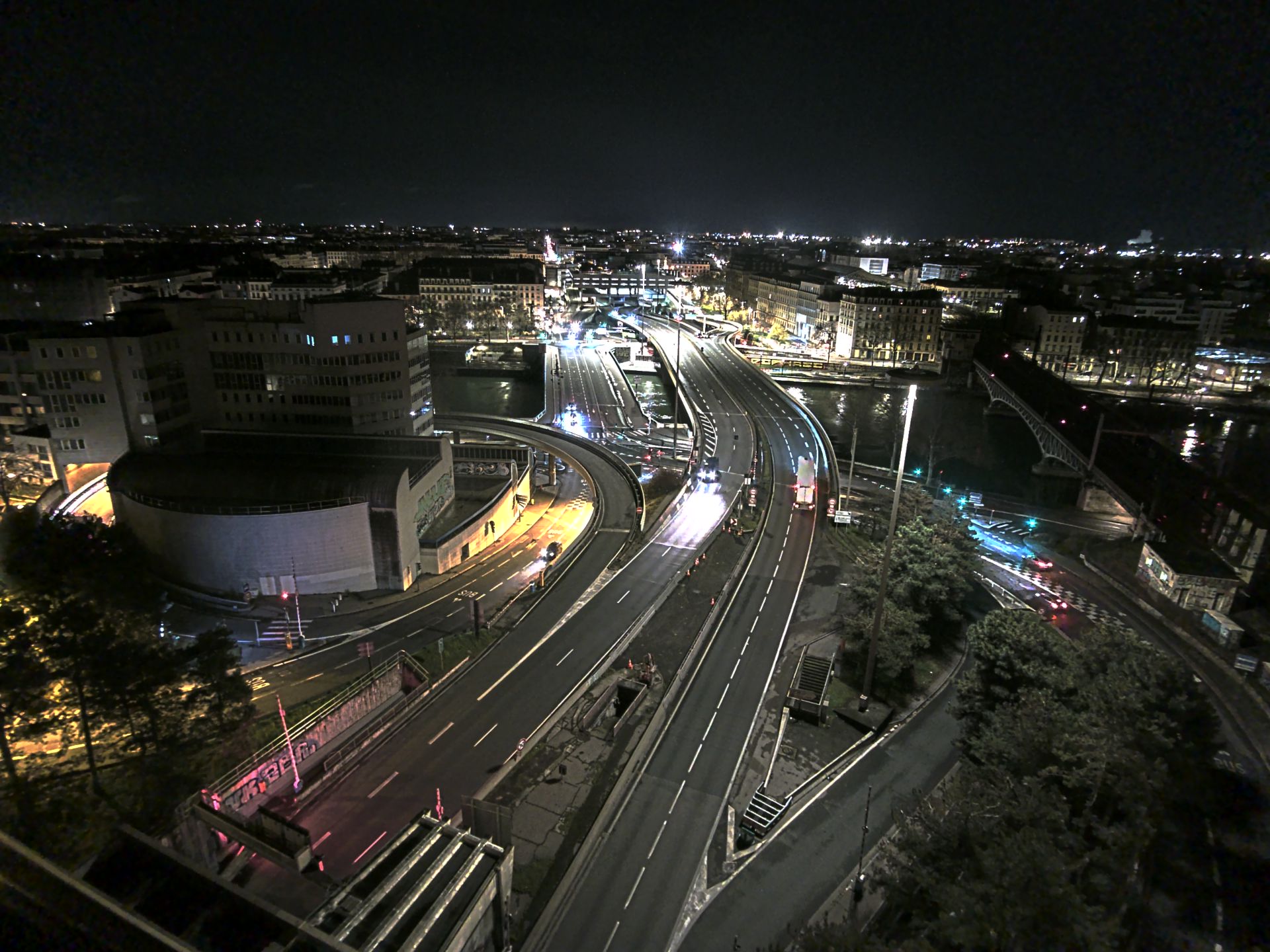 Caméra autoroute à Lyon Perrache à l'entrée Sud du Tunnel sous Fourvière, en direction de Marseille