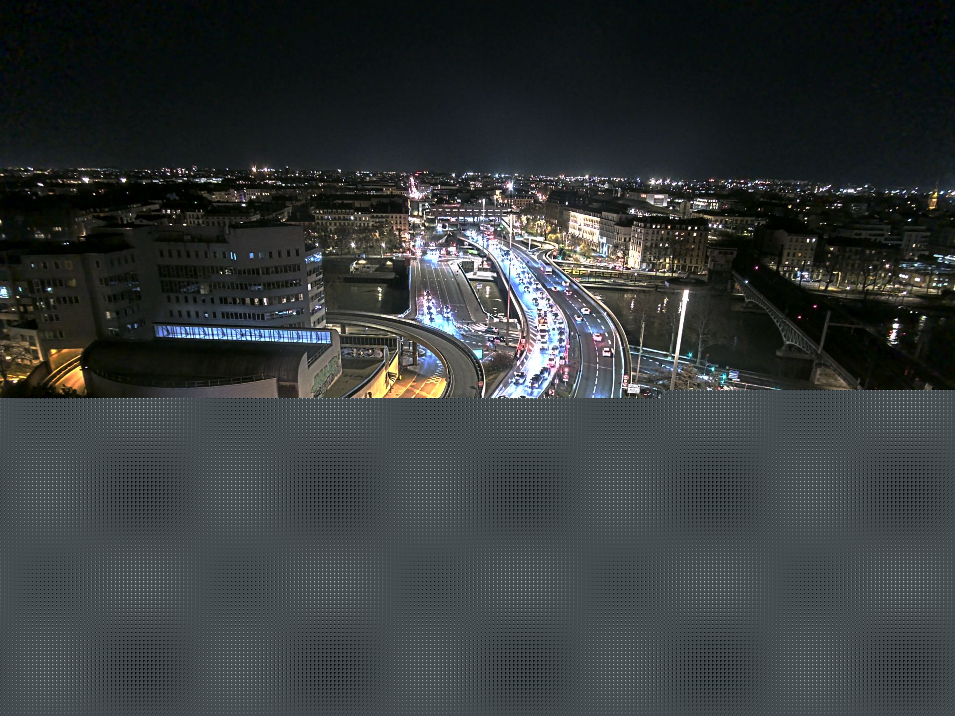 Caméra autoroute à Lyon Perrache à l'entrée Sud du Tunnel sous Fourvière, en direction de Marseille