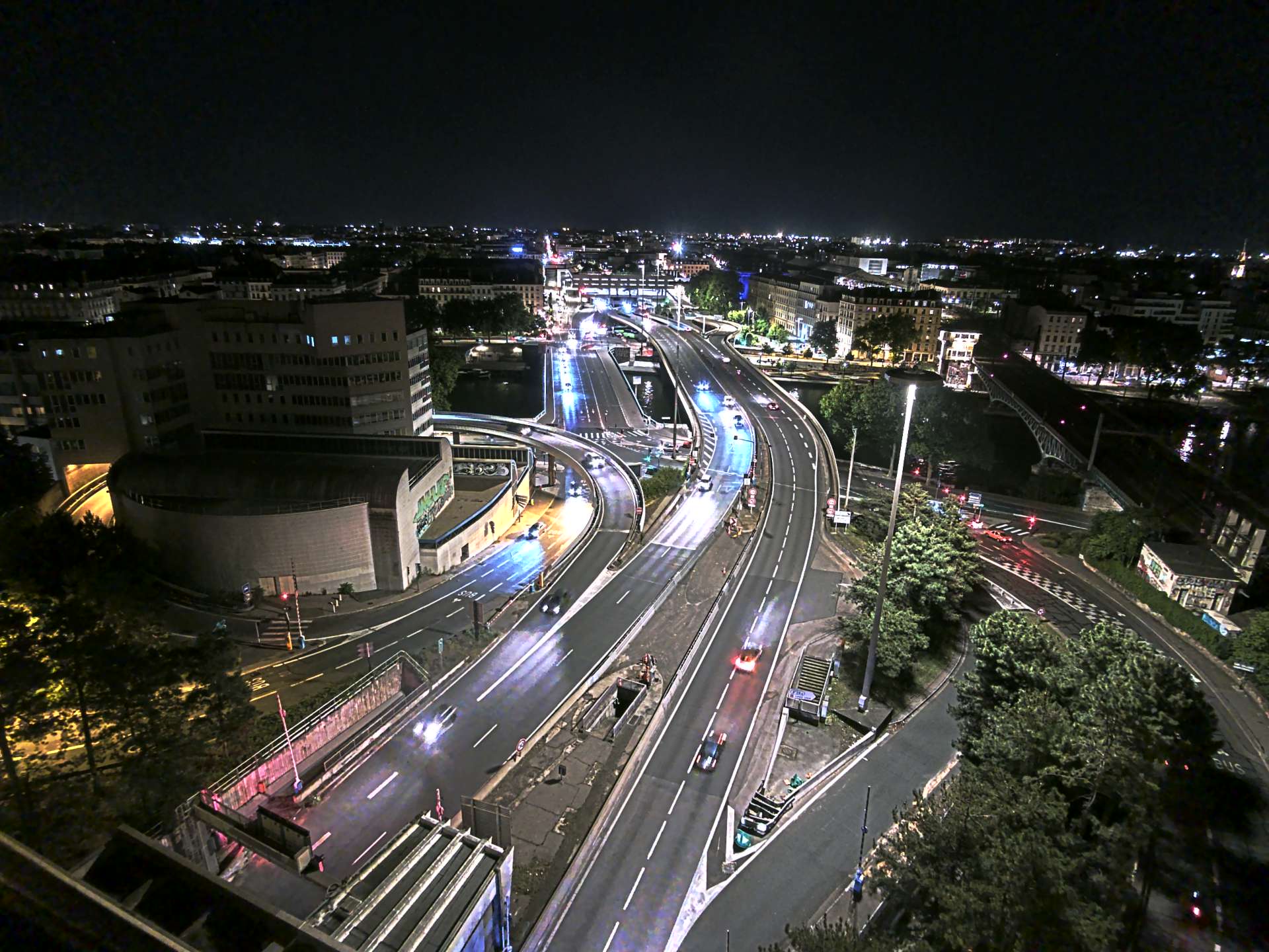 Caméra autoroute à Lyon Perrache à l'entrée Sud du Tunnel sous Fourvière, en direction de Marseille