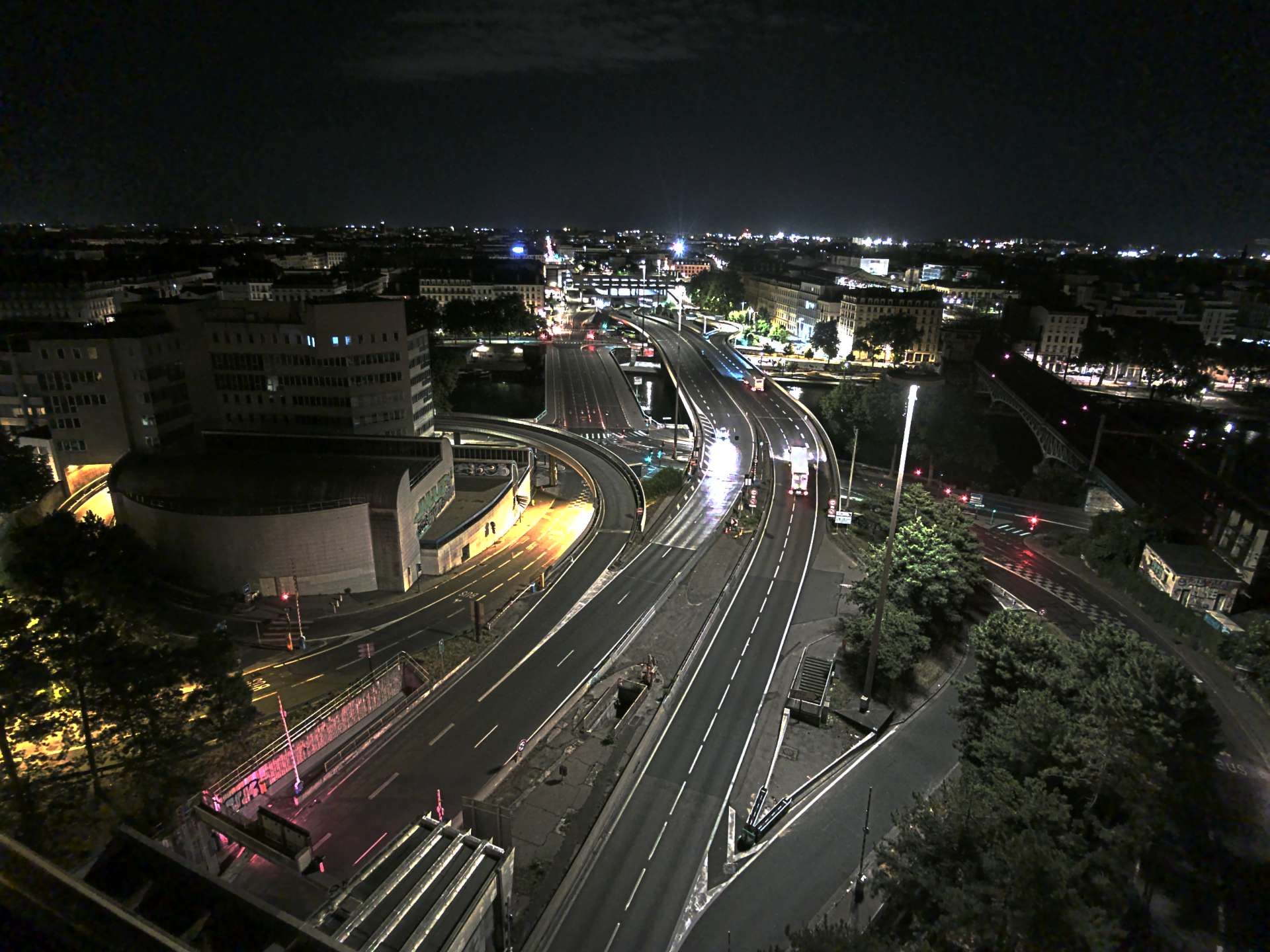Caméra autoroute à Lyon Perrache à l'entrée Sud du Tunnel sous Fourvière, en direction de Marseille
