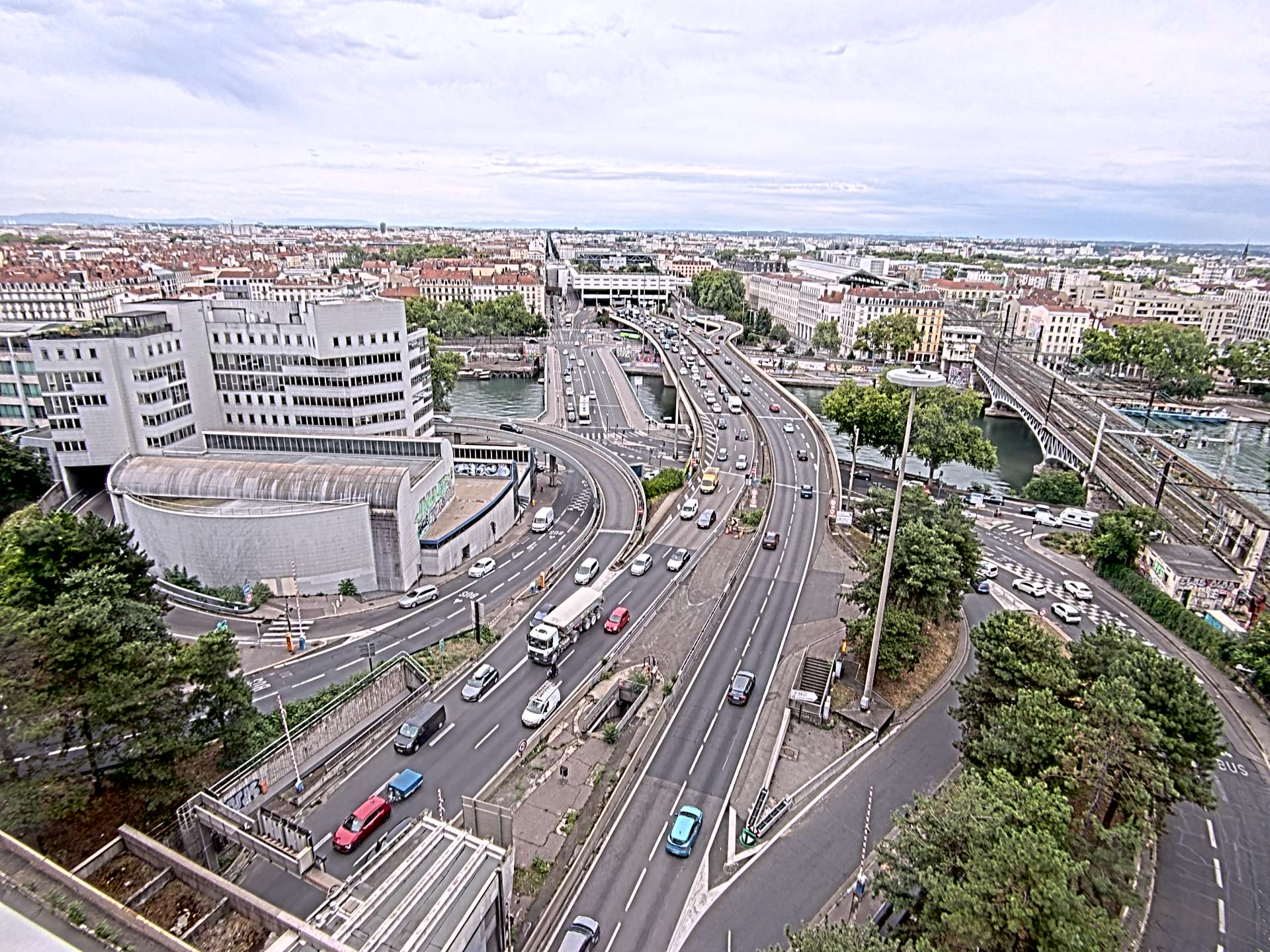 Caméra autoroute à Lyon Perrache à l'entrée Sud du Tunnel sous Fourvière, en direction de Marseille
