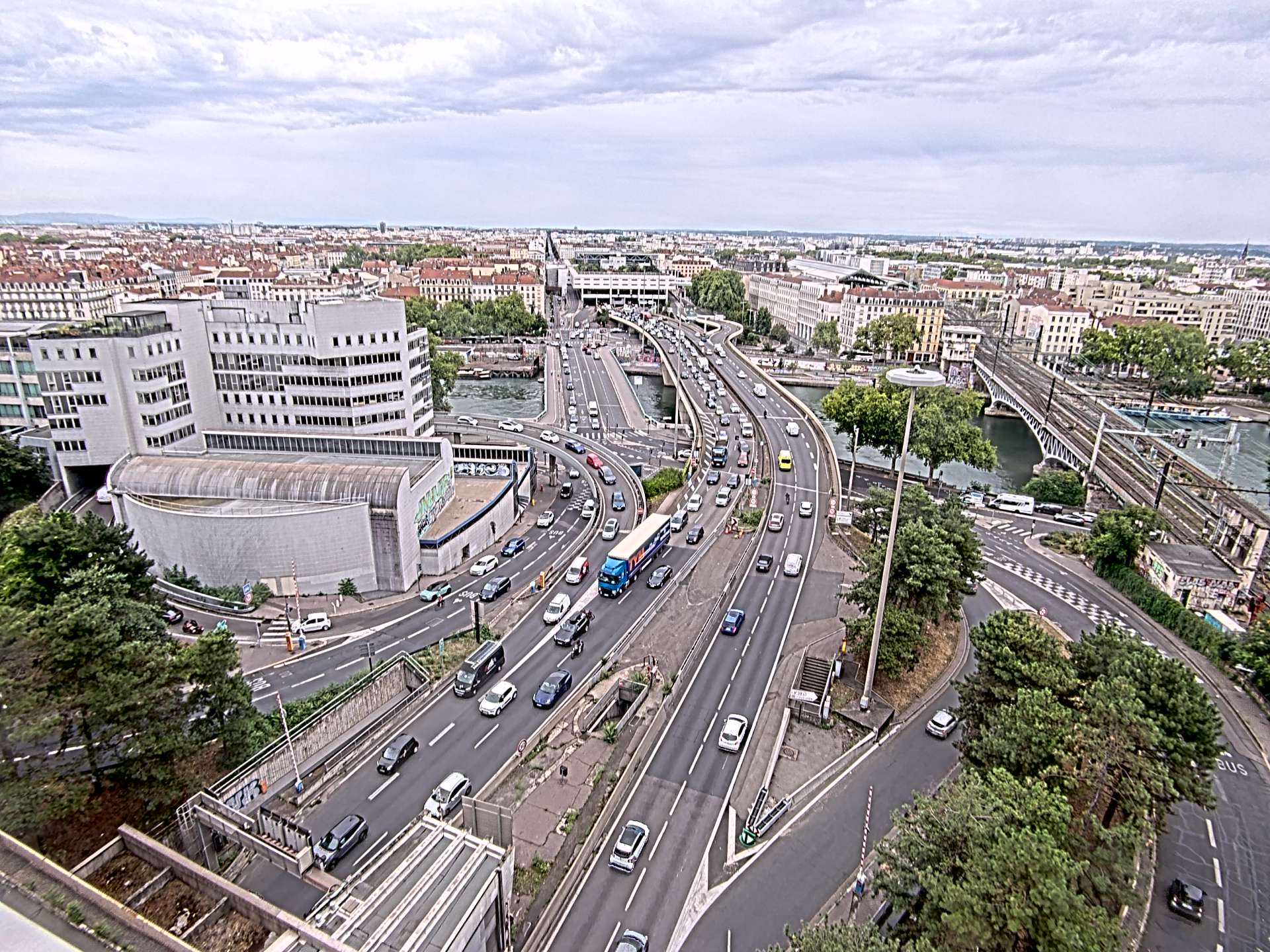 Caméra autoroute à Lyon Perrache à l'entrée Sud du Tunnel sous Fourvière, en direction de Marseille