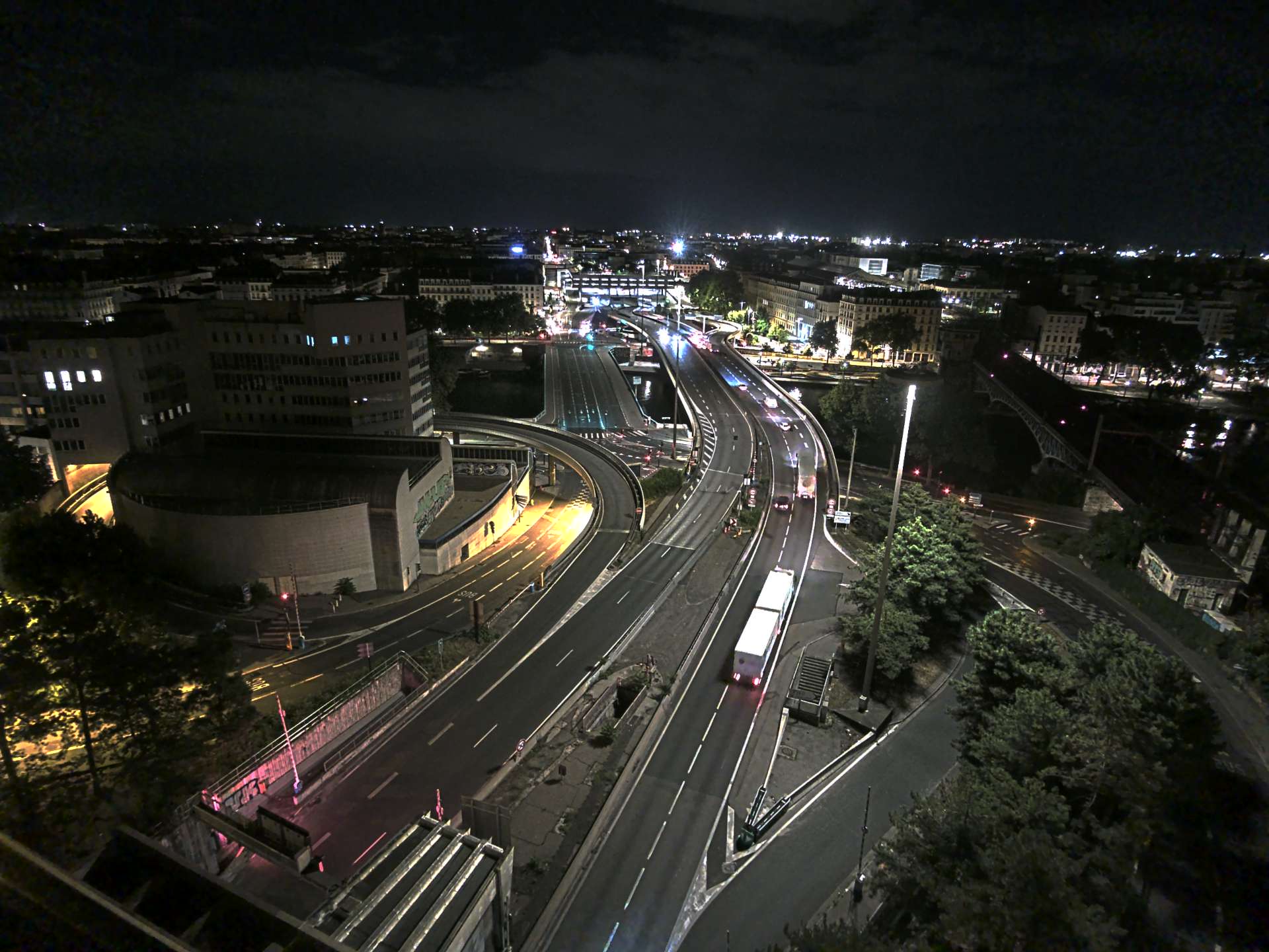 Caméra autoroute à Lyon Perrache à l'entrée Sud du Tunnel sous Fourvière, en direction de Marseille