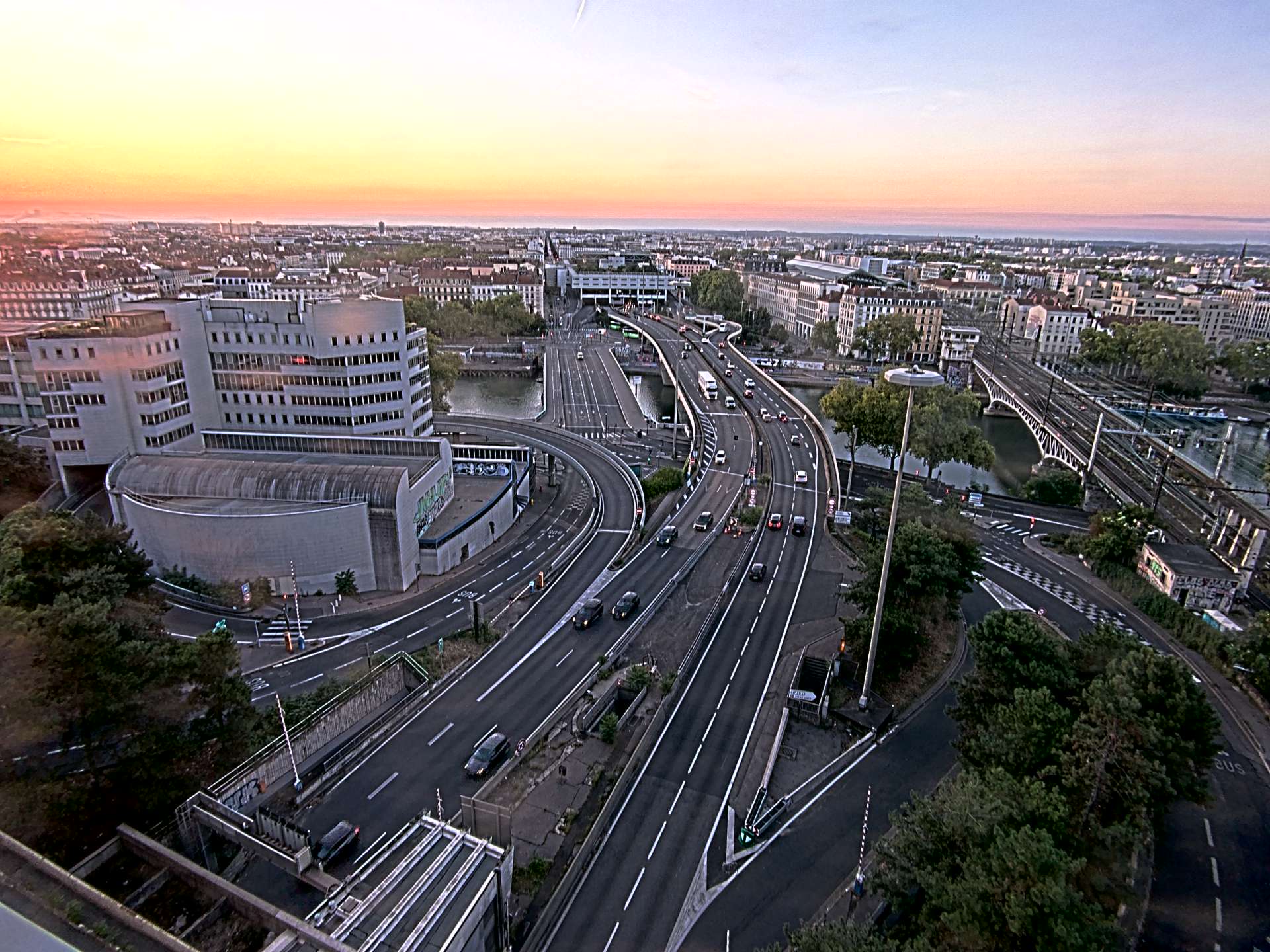 Caméra autoroute à Lyon Perrache à l'entrée Sud du Tunnel sous Fourvière, en direction de Marseille