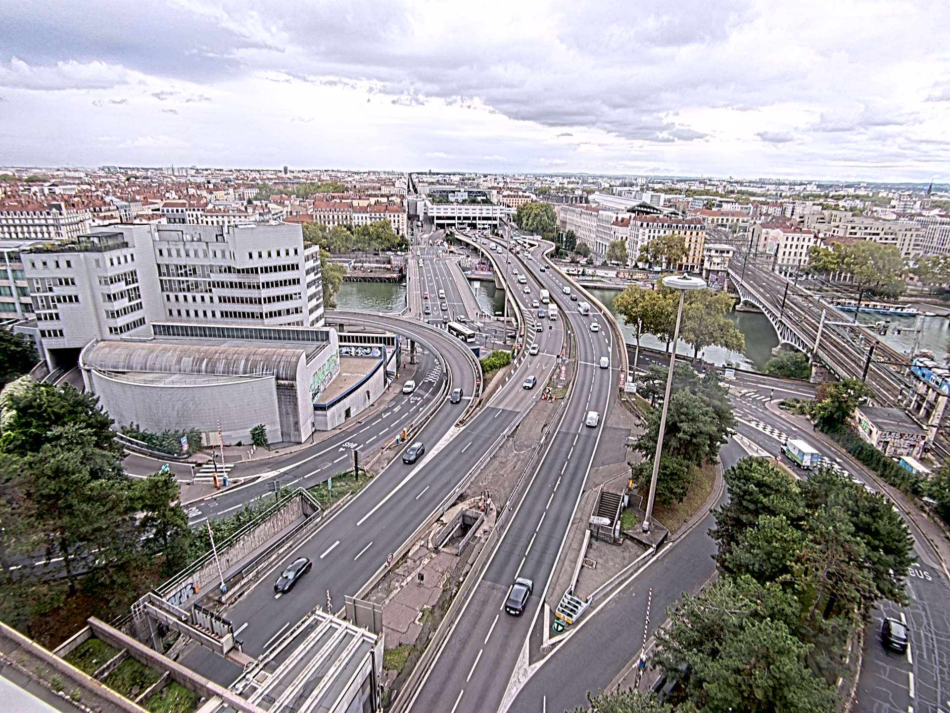 Caméra autoroute à Lyon Perrache à l'entrée Sud du Tunnel sous Fourvière, en direction de Marseille