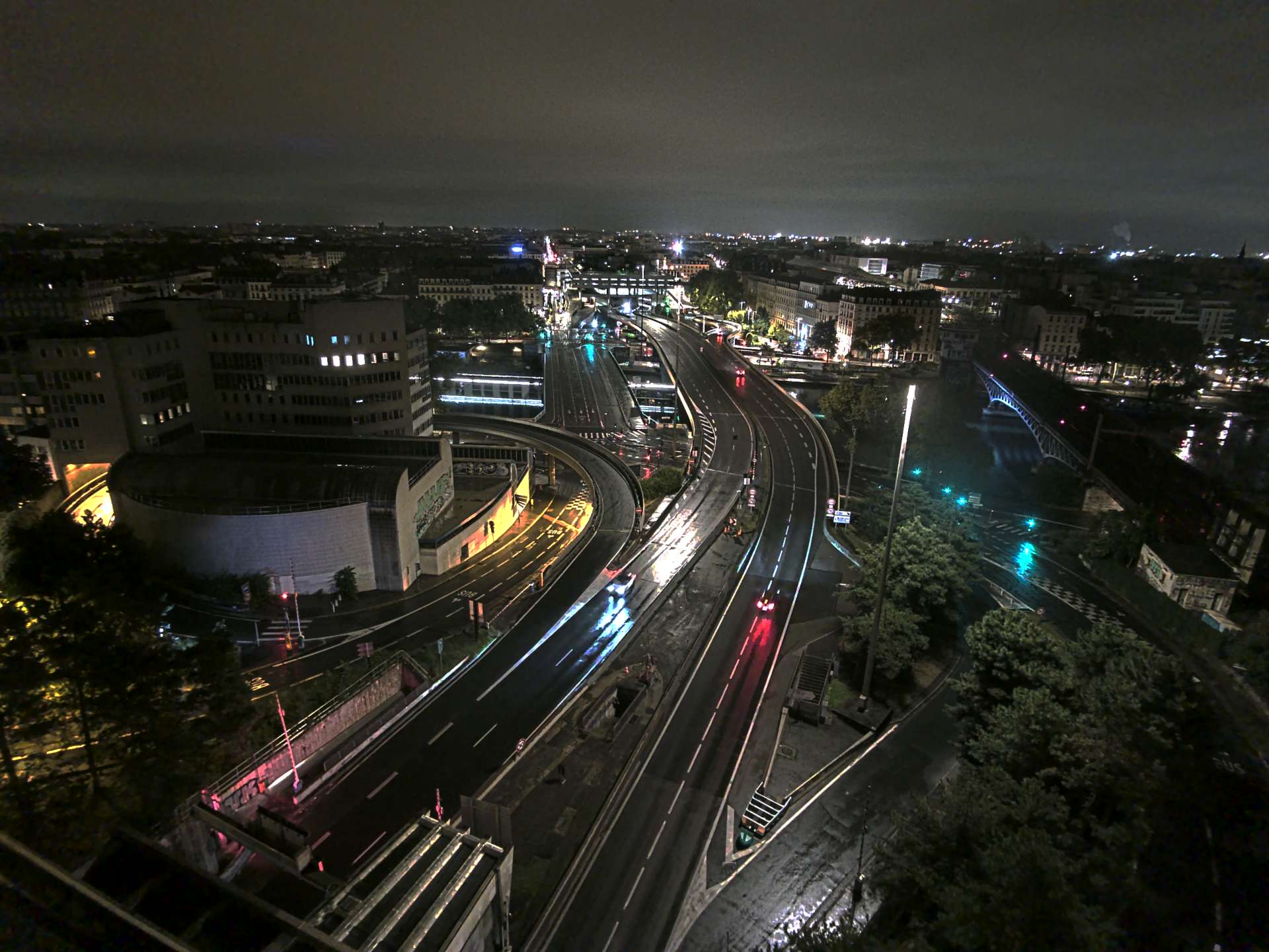 Caméra autoroute à Lyon Perrache à l'entrée Sud du Tunnel sous Fourvière, en direction de Marseille