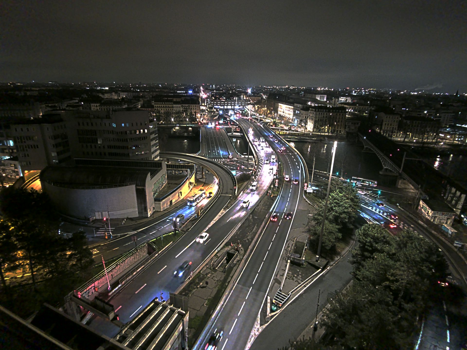 Caméra autoroute à Lyon Perrache à l'entrée Sud du Tunnel sous Fourvière, en direction de Marseille
