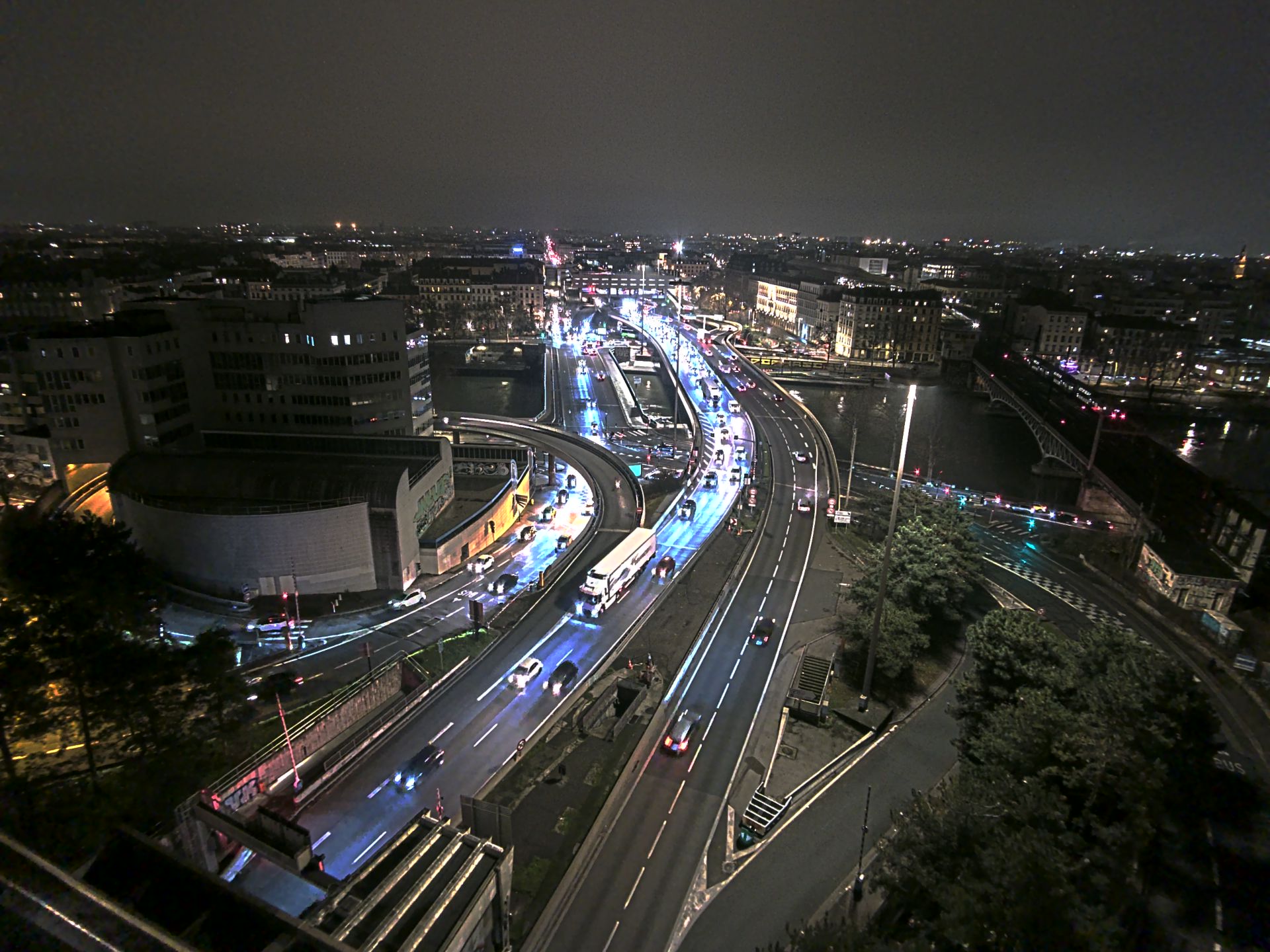 Caméra autoroute à Lyon Perrache à l'entrée Sud du Tunnel sous Fourvière, en direction de Marseille