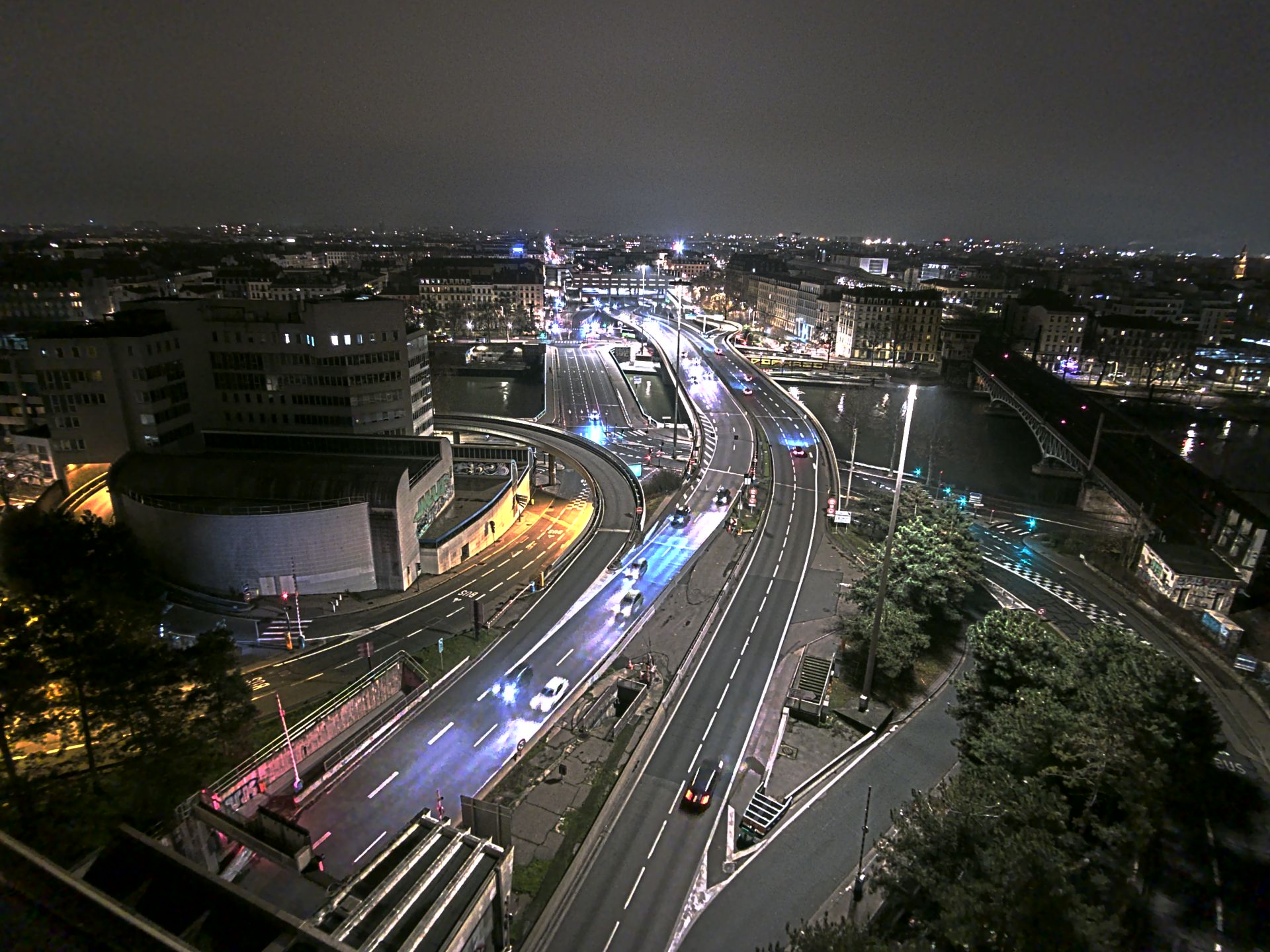 Caméra autoroute à Lyon Perrache à l'entrée Sud du Tunnel sous Fourvière, en direction de Marseille
