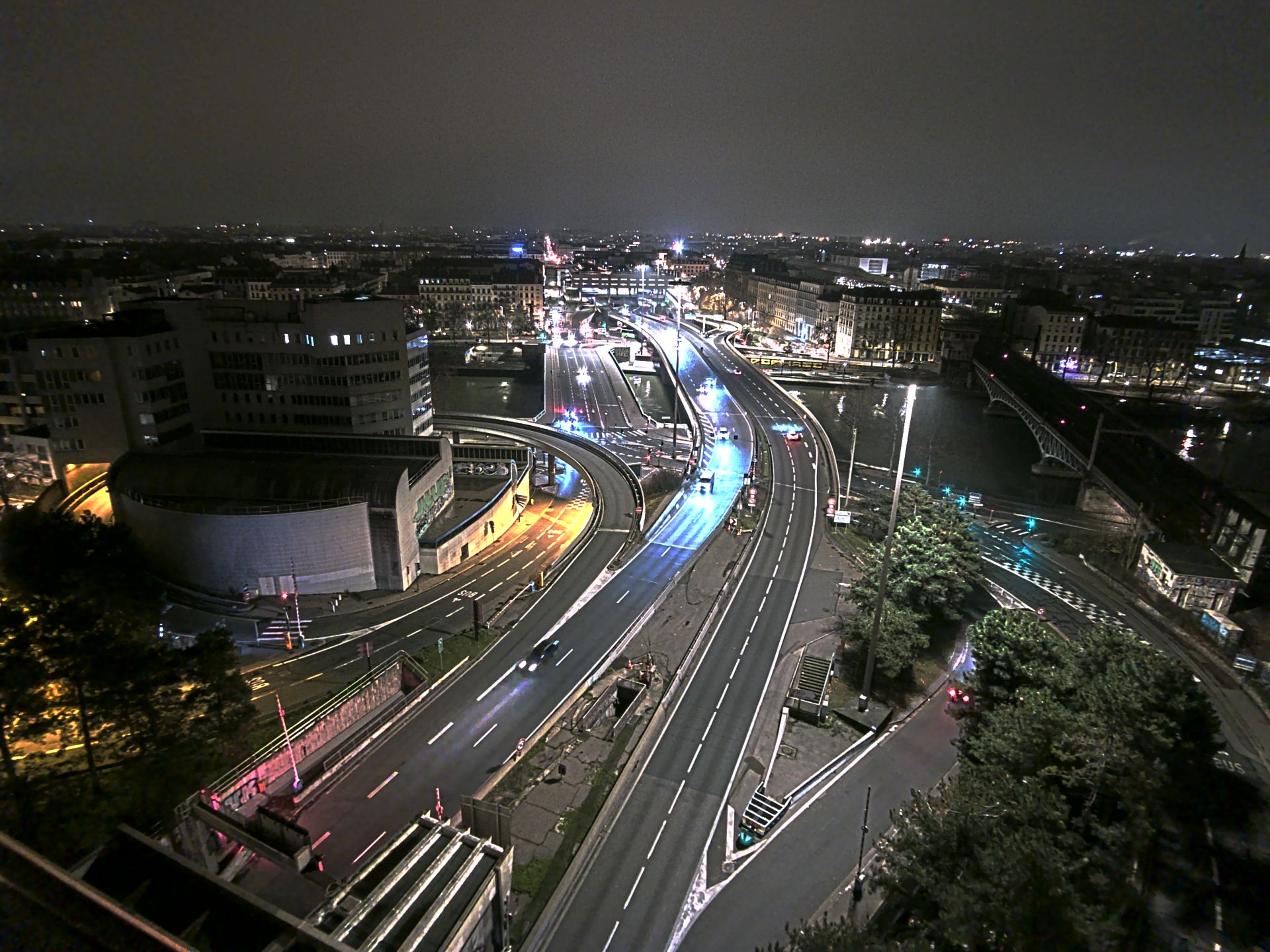 Caméra autoroute à Lyon Perrache à l'entrée Sud du Tunnel sous Fourvière, en direction de Marseille