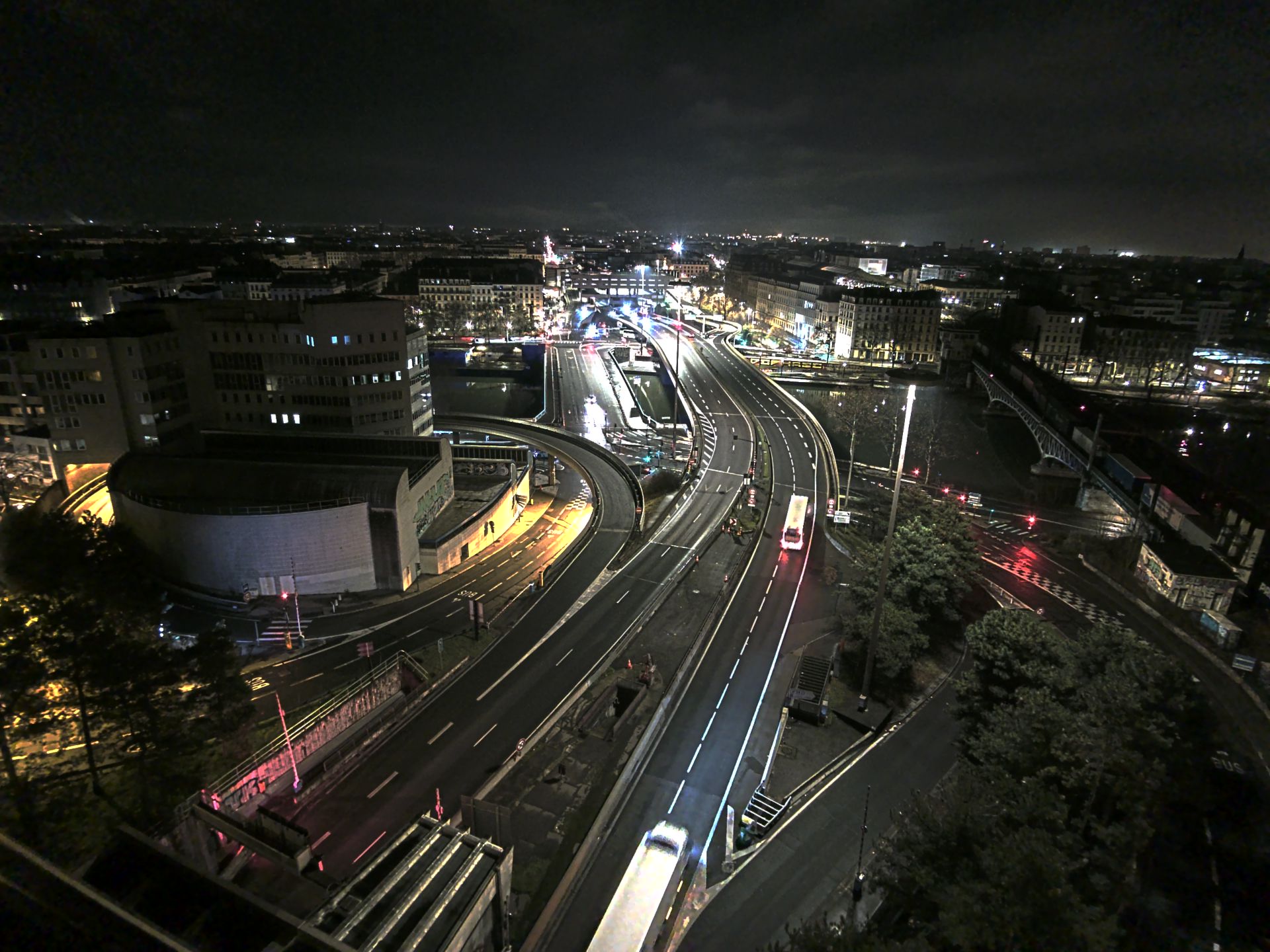 Caméra autoroute à Lyon Perrache à l'entrée Sud du Tunnel sous Fourvière, en direction de Marseille