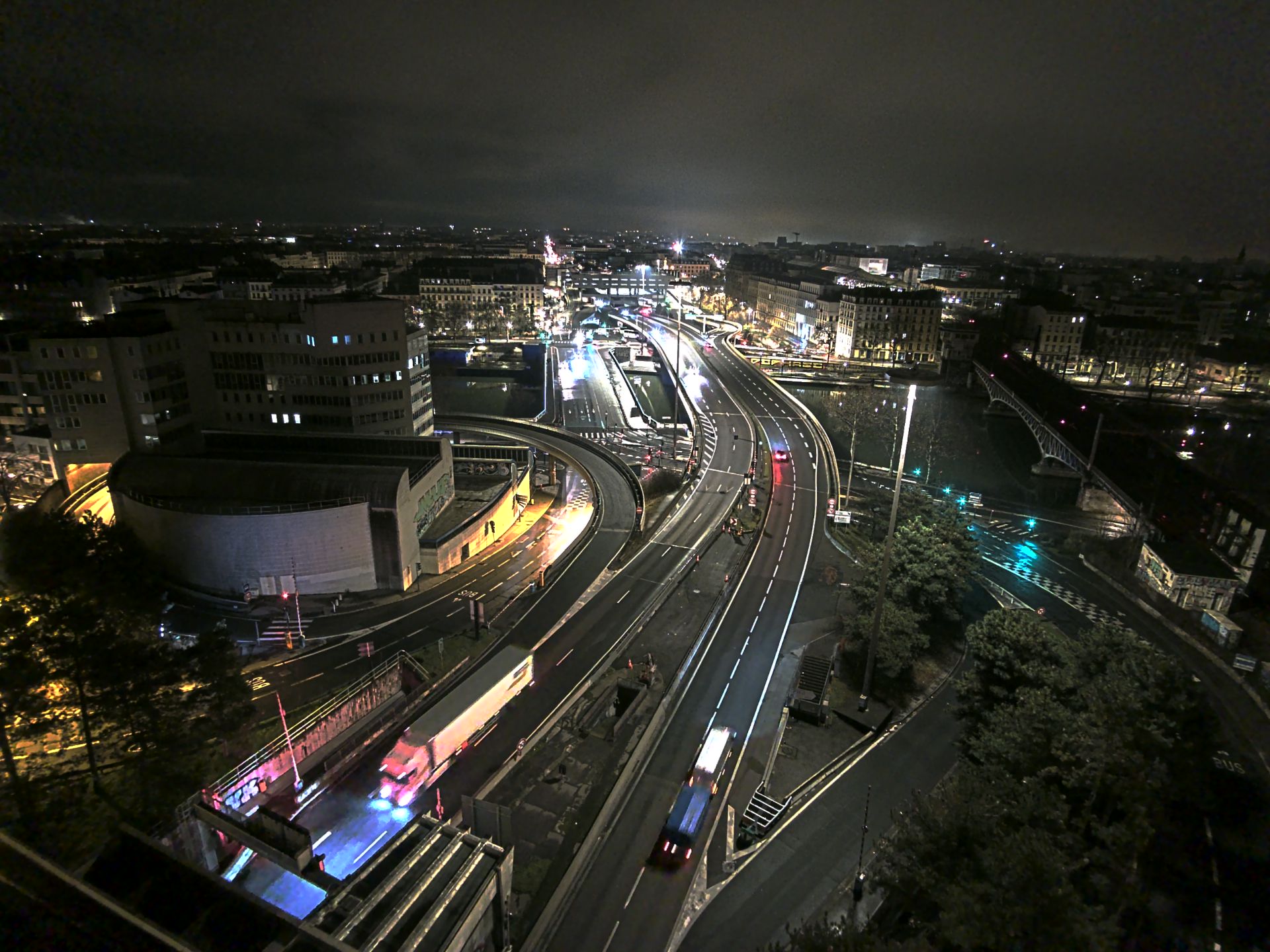 Caméra autoroute à Lyon Perrache à l'entrée Sud du Tunnel sous Fourvière, en direction de Marseille