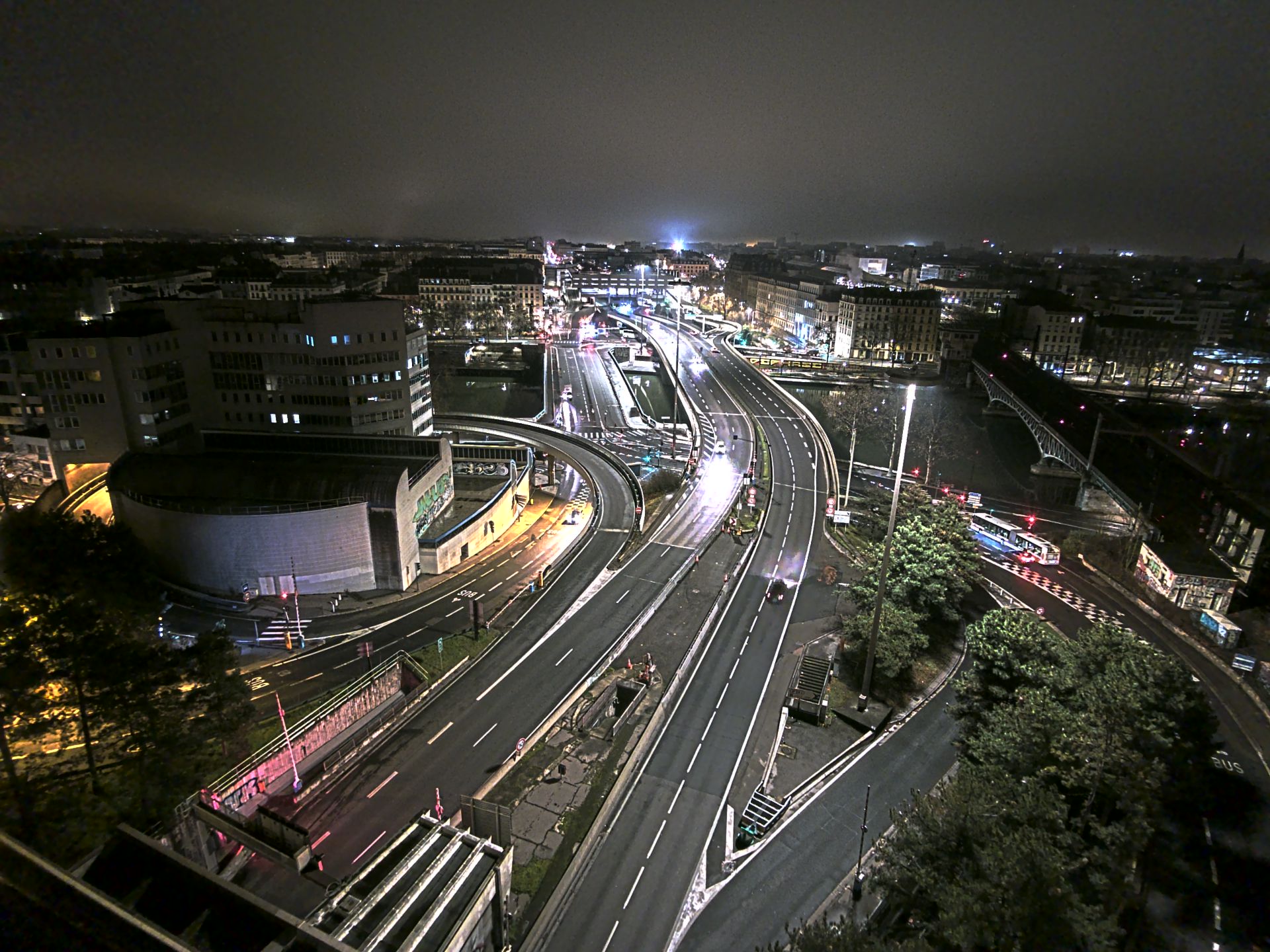 Caméra autoroute à Lyon Perrache à l'entrée Sud du Tunnel sous Fourvière, en direction de Marseille