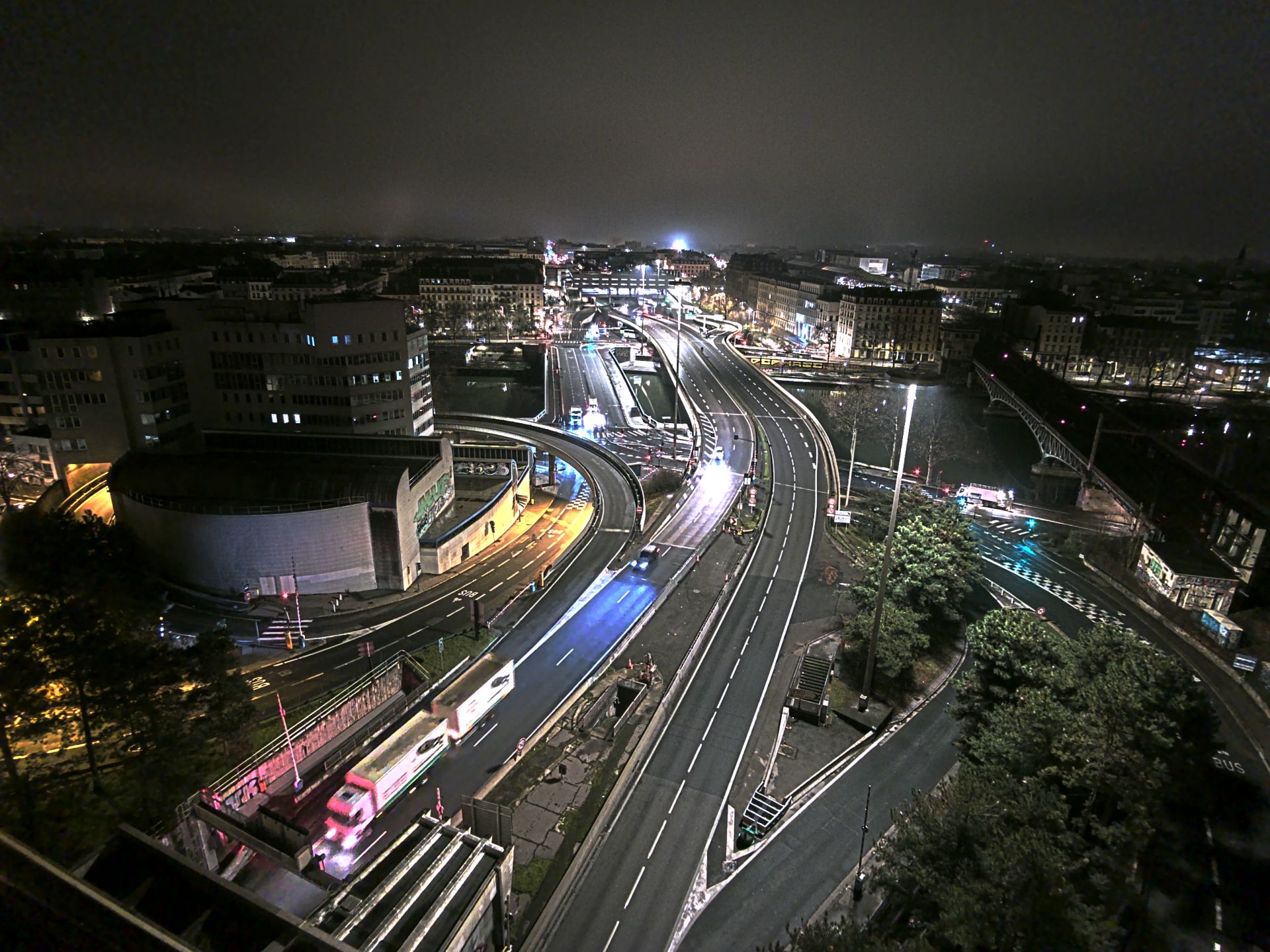 Caméra autoroute à Lyon Perrache à l'entrée Sud du Tunnel sous Fourvière, en direction de Marseille