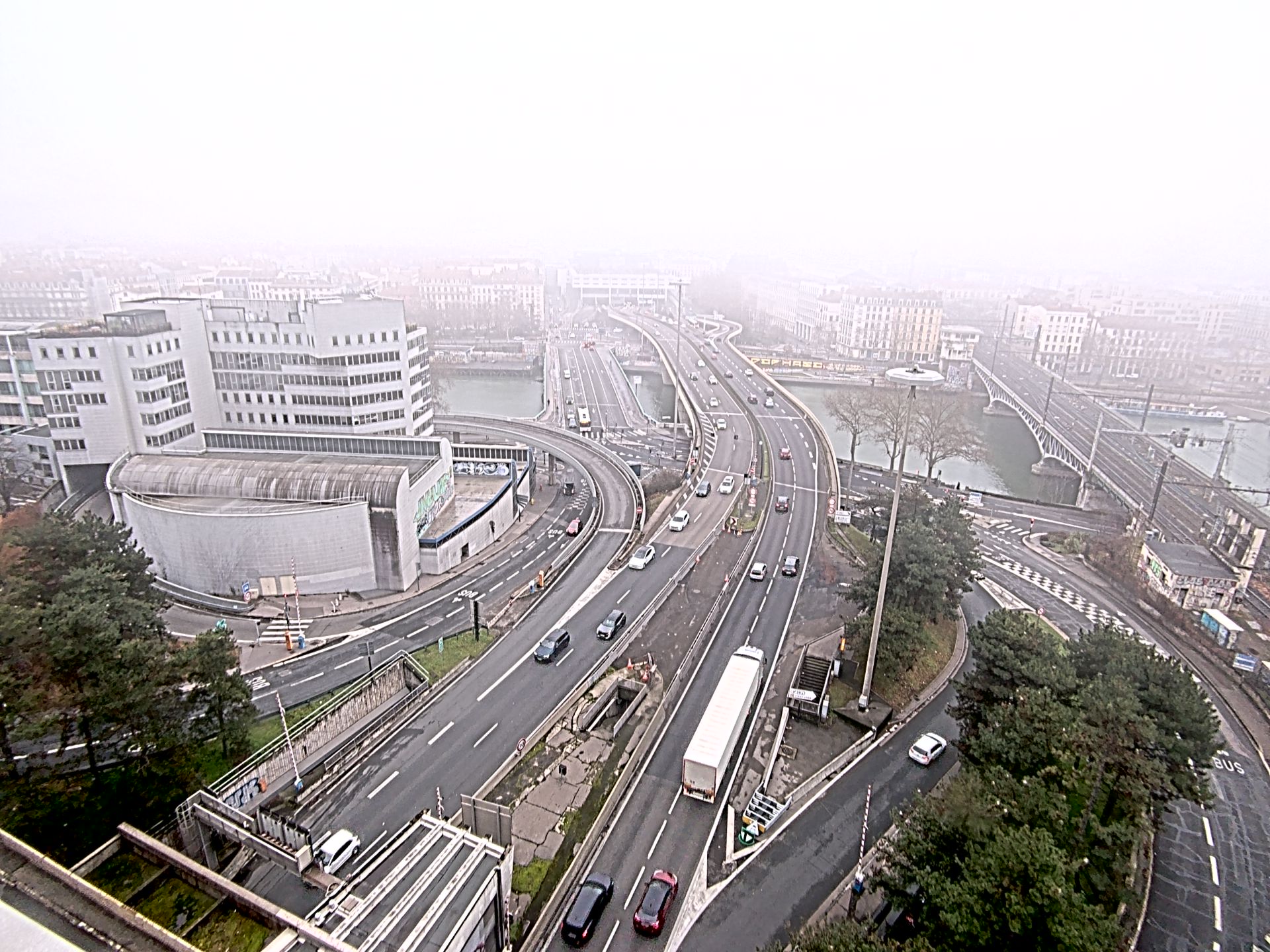 Caméra autoroute à Lyon Perrache à l'entrée Sud du Tunnel sous Fourvière, en direction de Marseille