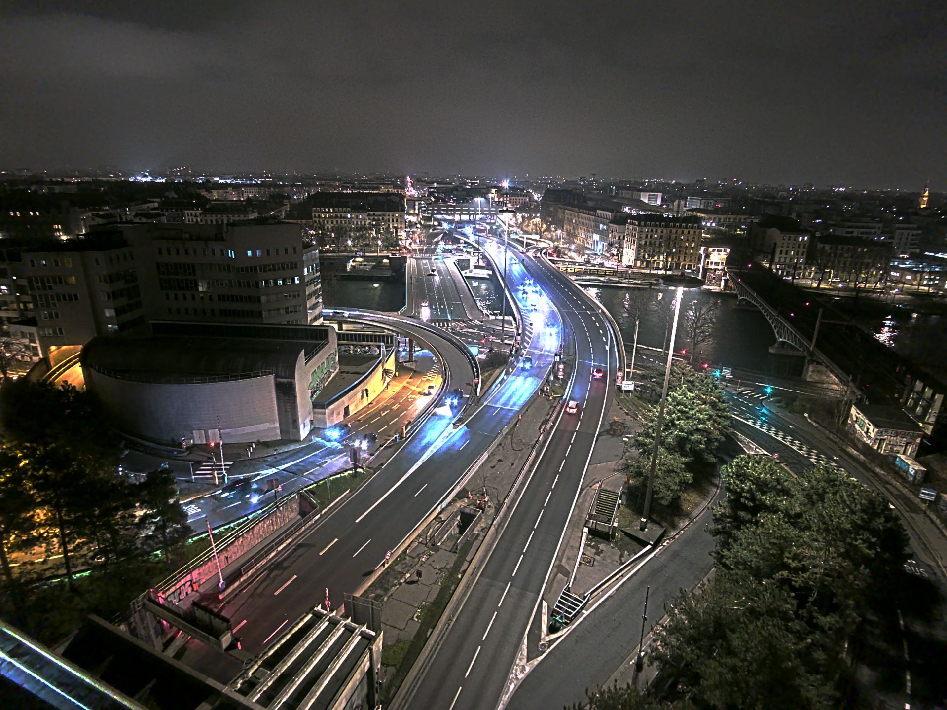 Caméra autoroute à Lyon Perrache à l'entrée Sud du Tunnel sous Fourvière, en direction de Marseille