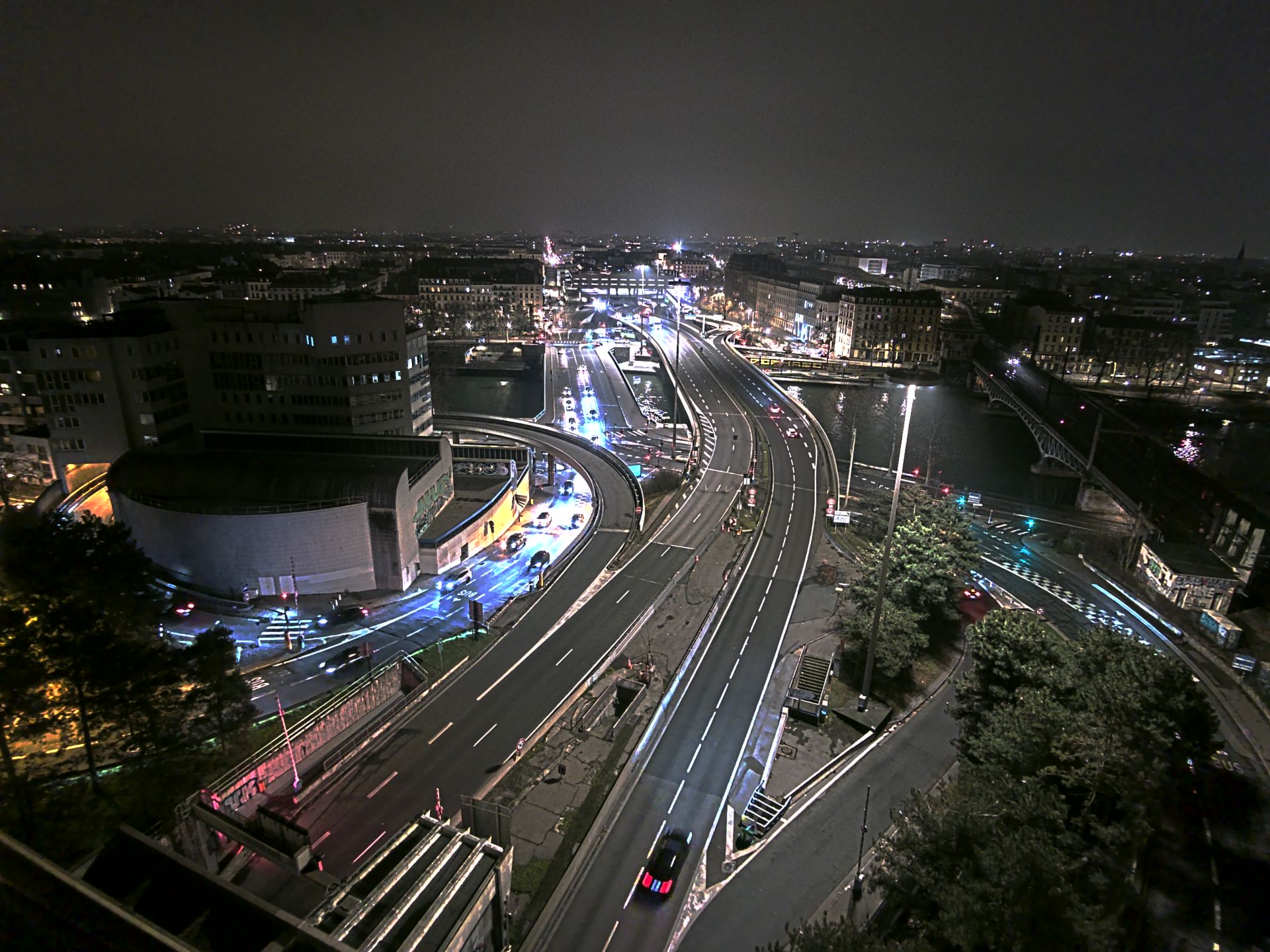 Caméra autoroute à Lyon Perrache à l'entrée Sud du Tunnel sous Fourvière, en direction de Marseille