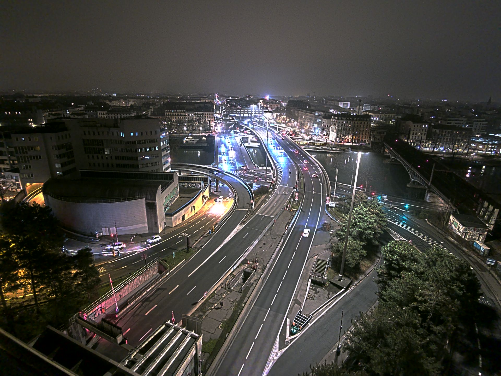 Caméra autoroute à Lyon Perrache à l'entrée Sud du Tunnel sous Fourvière, en direction de Marseille