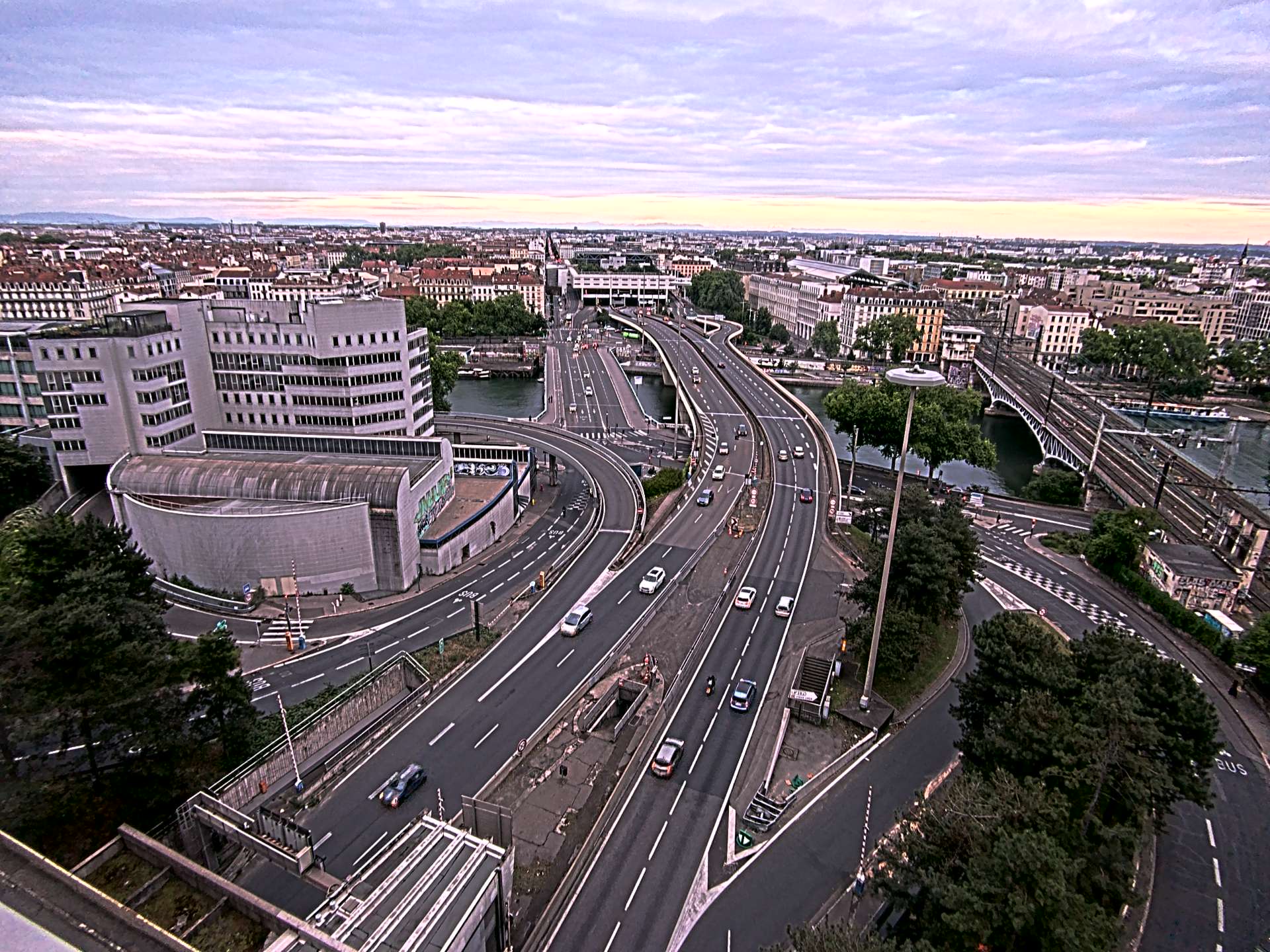 Caméra autoroute à Lyon Perrache à l'entrée Sud du Tunnel sous Fourvière, en direction de Marseille