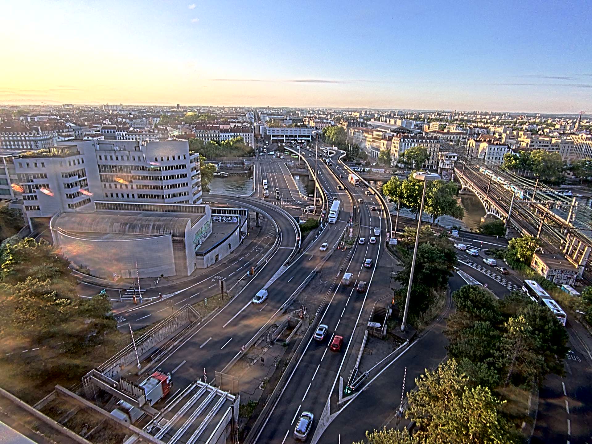 Caméra autoroute à Lyon Perrache à l'entrée Sud du Tunnel sous Fourvière, en direction de Marseille