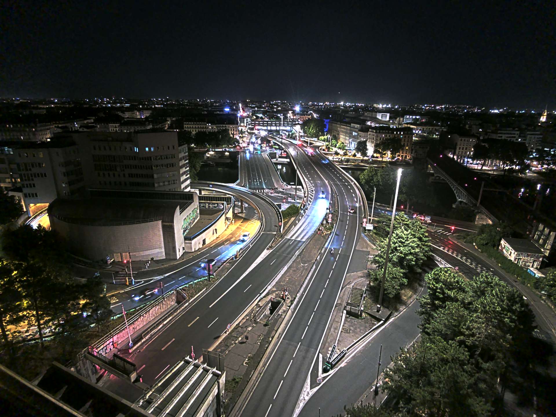 Caméra autoroute à Lyon Perrache à l'entrée Sud du Tunnel sous Fourvière, en direction de Marseille