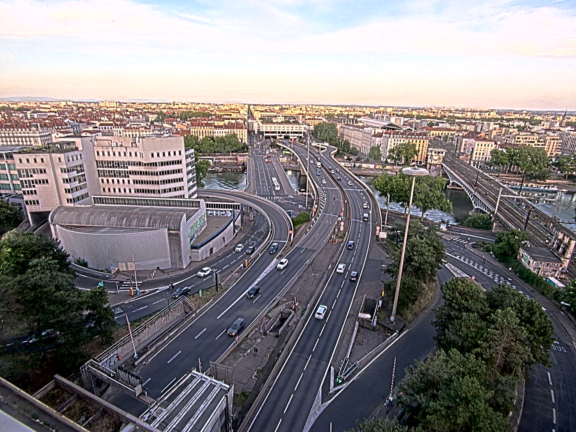 Caméra autoroute à Lyon Perrache à l'entrée Sud du Tunnel sous Fourvière, en direction de Marseille