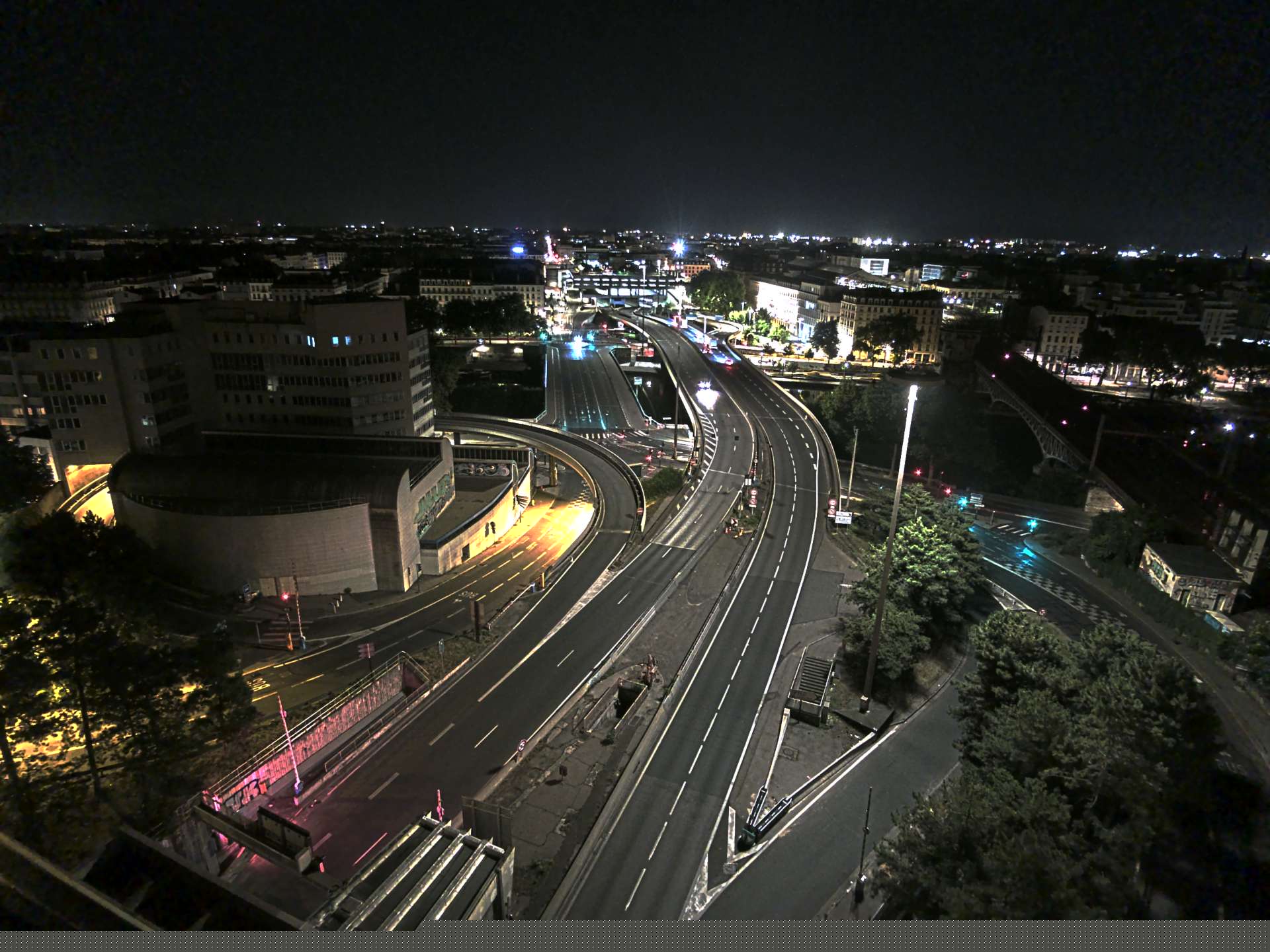 Caméra autoroute à Lyon Perrache à l'entrée Sud du Tunnel sous Fourvière, en direction de Marseille