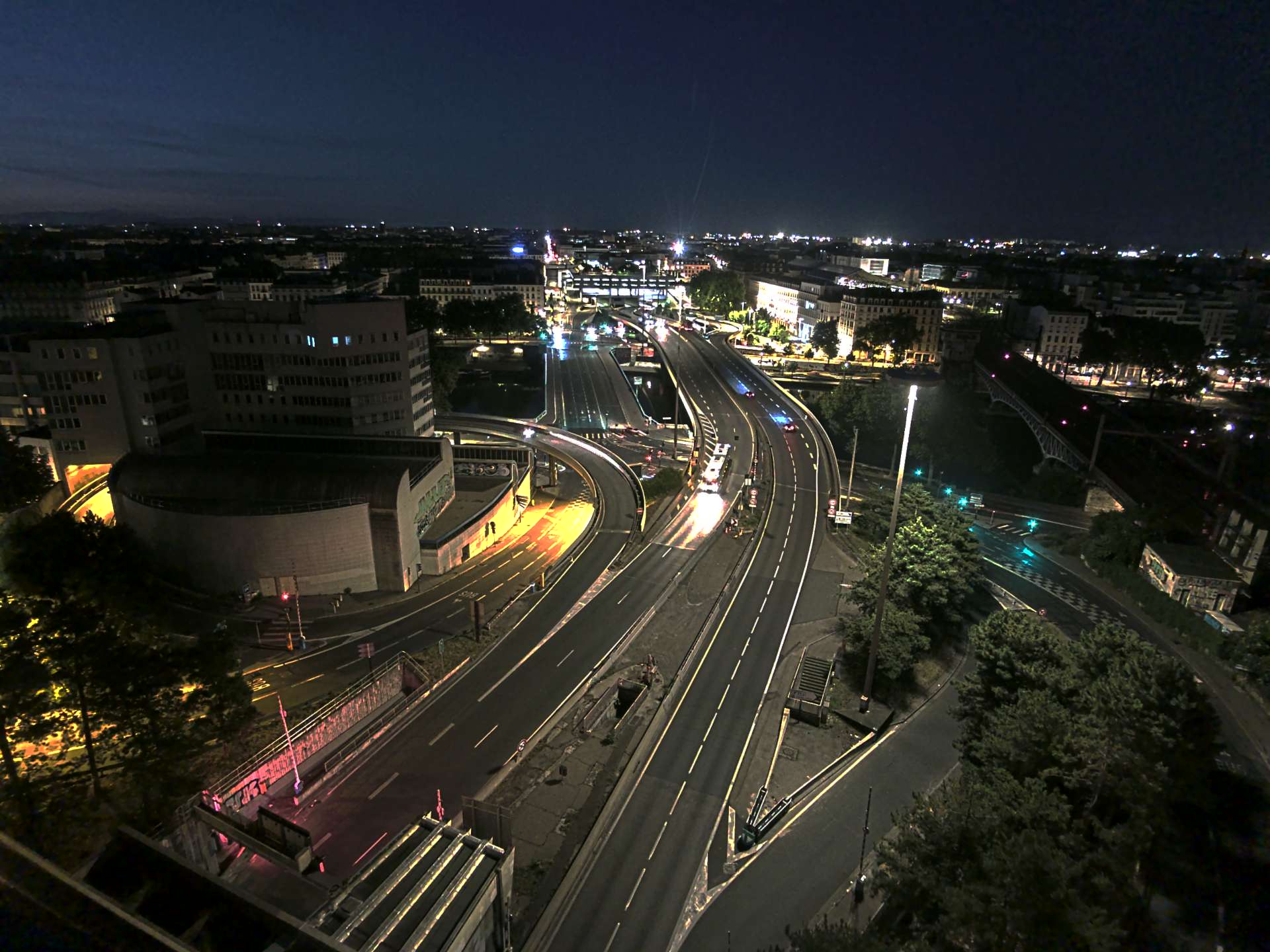 Caméra autoroute à Lyon Perrache à l'entrée Sud du Tunnel sous Fourvière, en direction de Marseille
