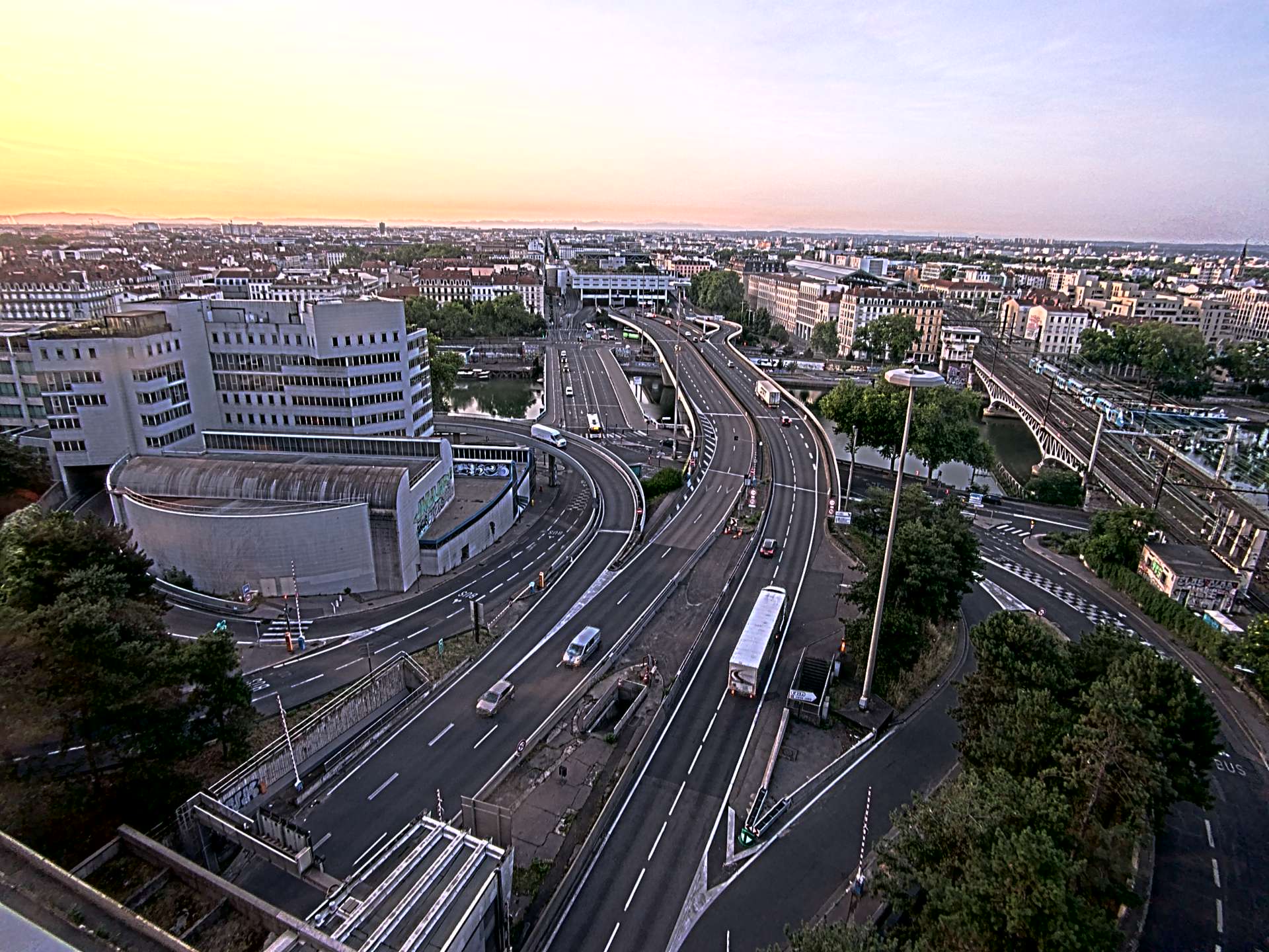 Caméra autoroute à Lyon Perrache à l'entrée Sud du Tunnel sous Fourvière, en direction de Marseille
