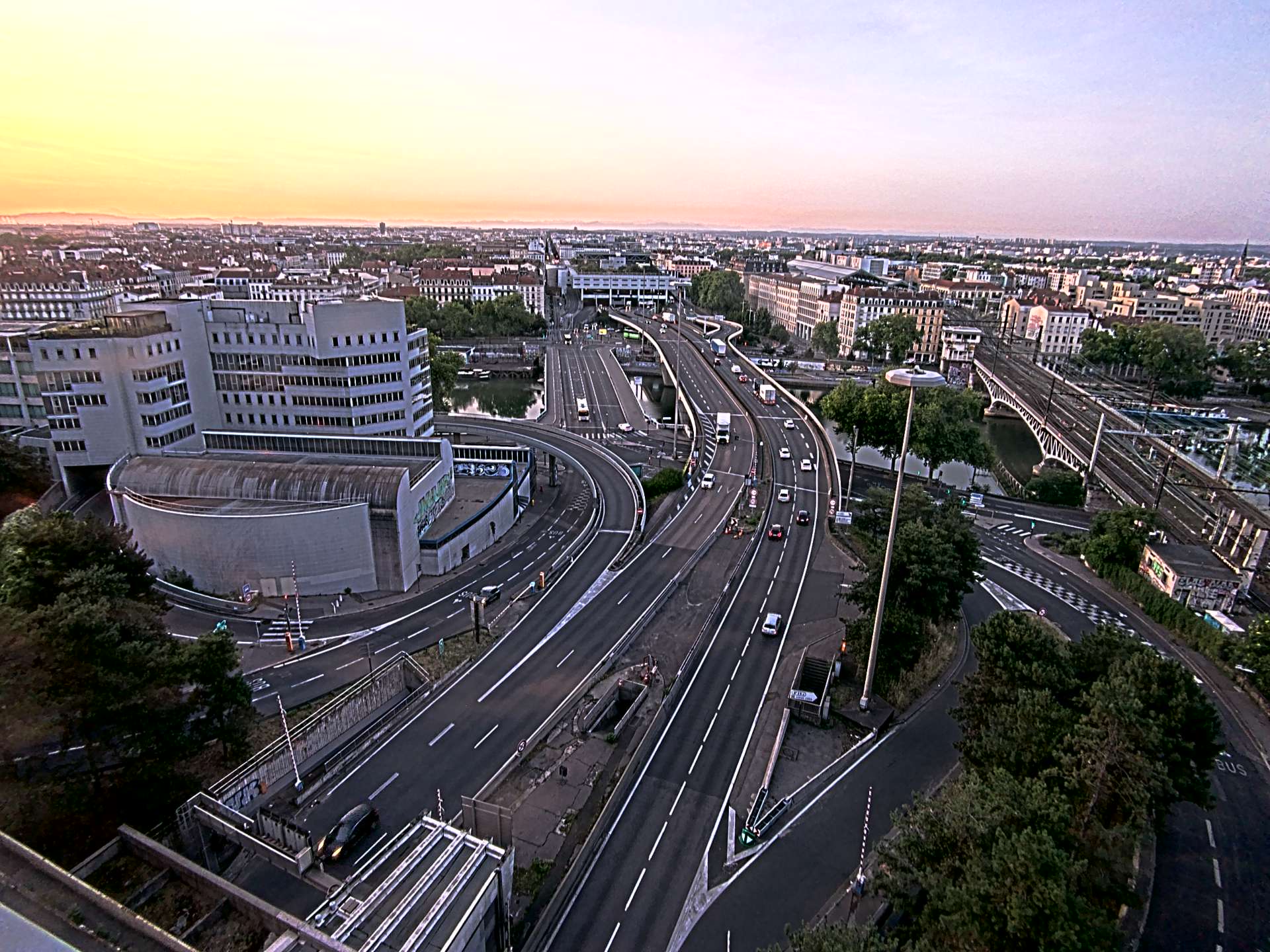 Caméra autoroute à Lyon Perrache à l'entrée Sud du Tunnel sous Fourvière, en direction de Marseille